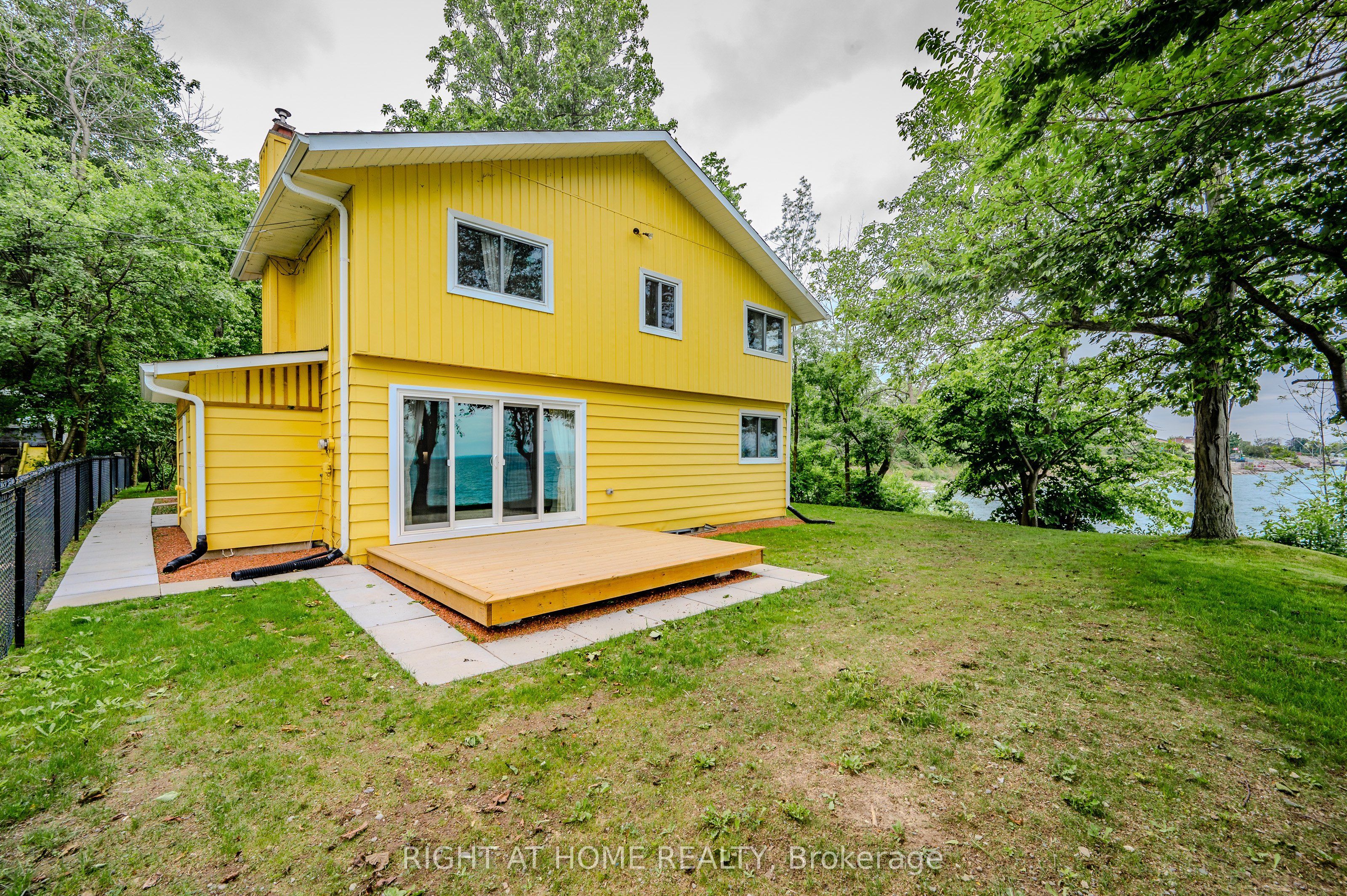 Photo 71 of 2 Campview Road, Hamilton, Winona Park — HOMEH