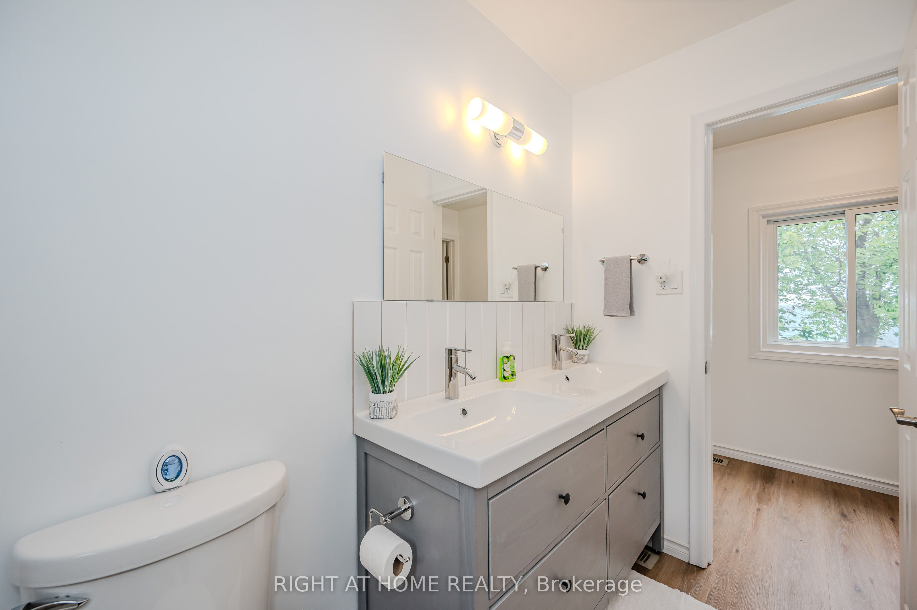 Photo 63 of 2 Campview Road, Hamilton, Winona Park — HOMEH