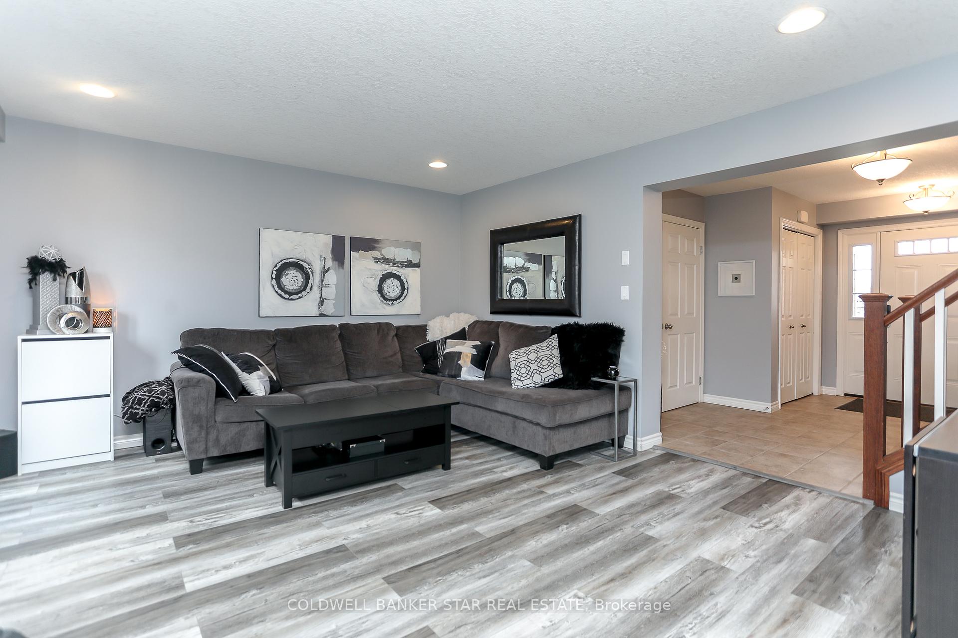 Photo 11 of 50 Peach Tree Boulevard, St. Thomas — HOMEH