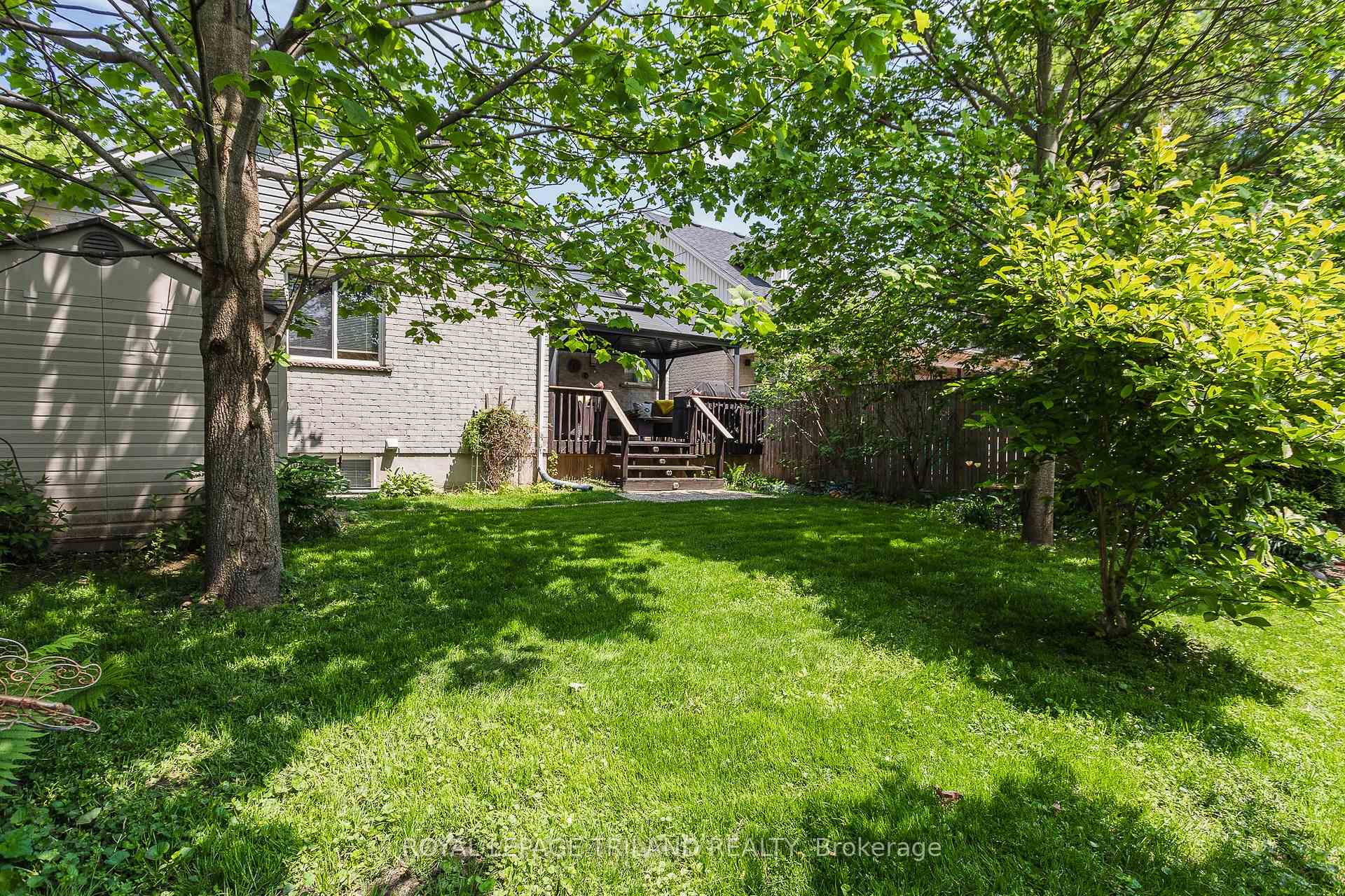 Photo 2 of 53 Augusta Crescent, St. Thomas — HOMEH