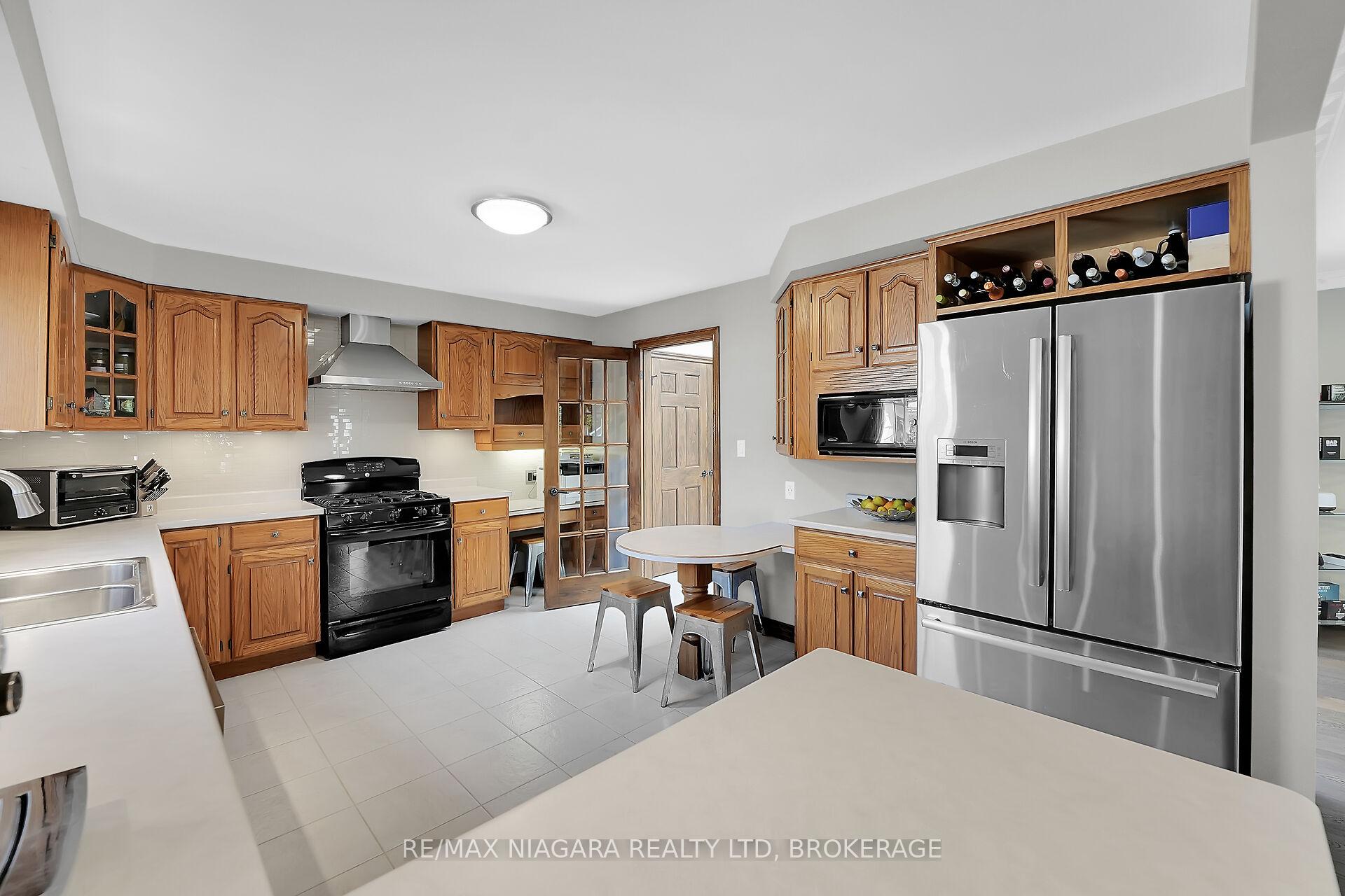 Photo 15 of 5 Lucerne Place, St. Catharines, Oakdale — HOMEH