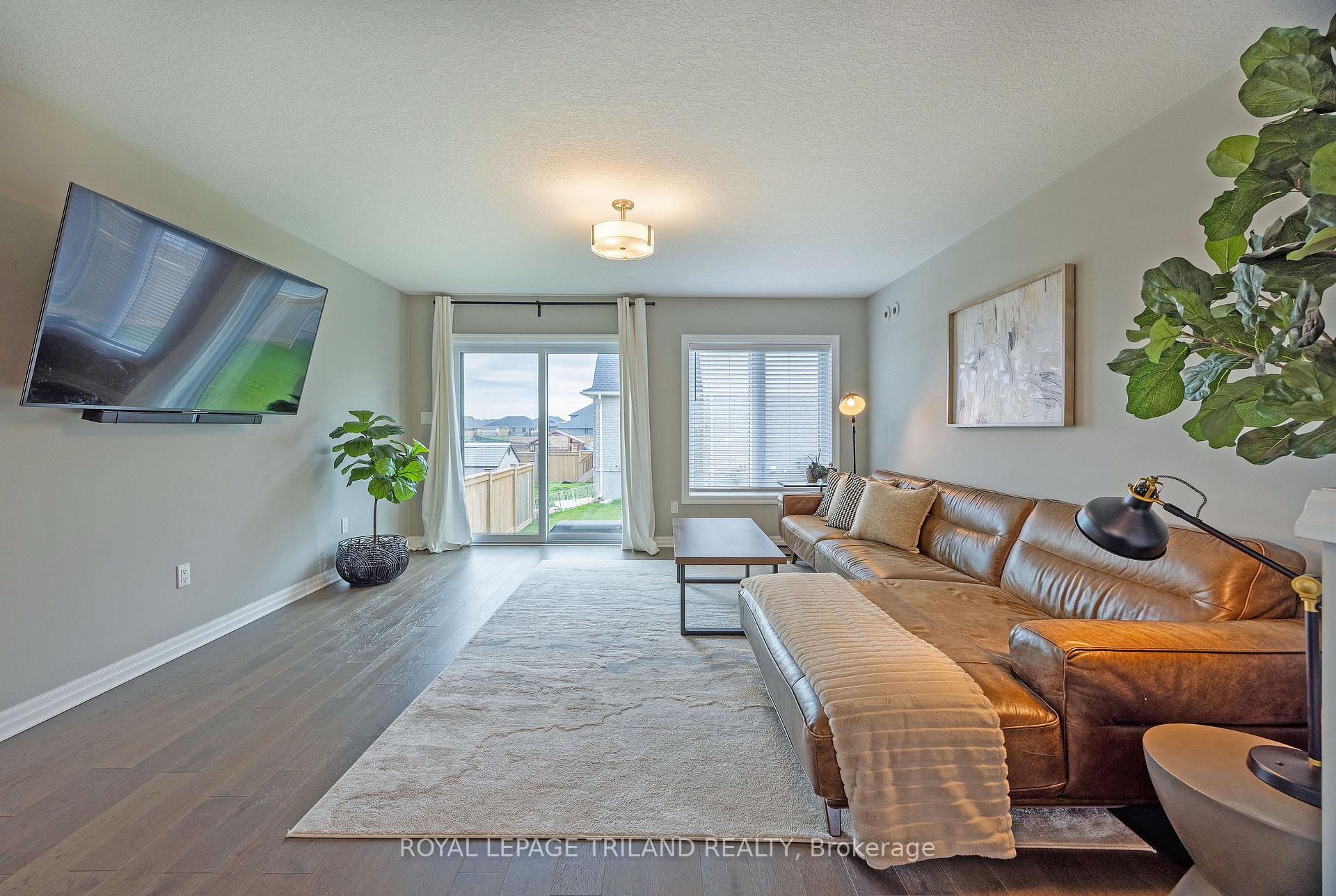 Photo 13 of 4 Harlequin Court, St. Thomas — HOMEH