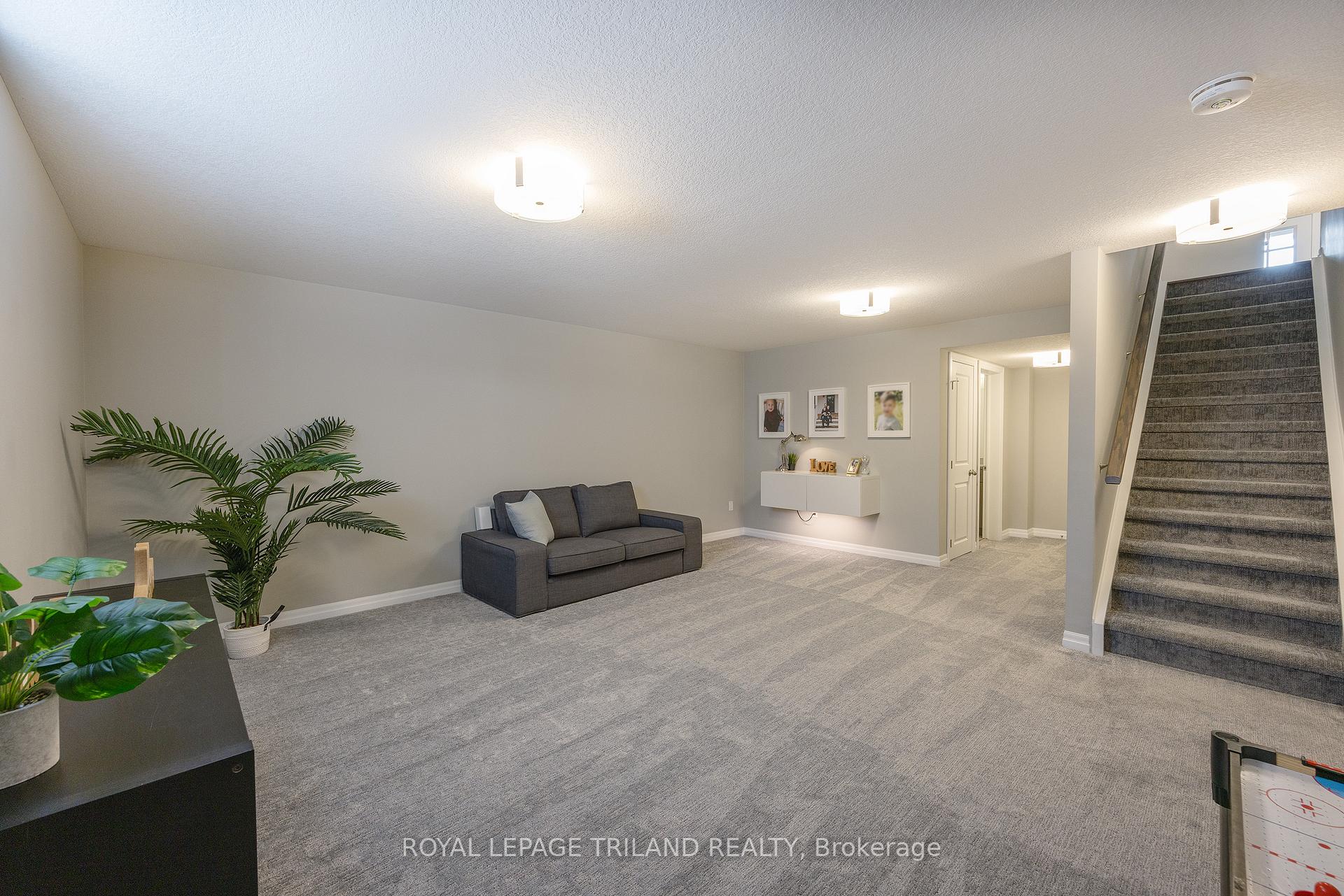 Photo 19 of 4 Harlequin Court, St. Thomas — HOMEH