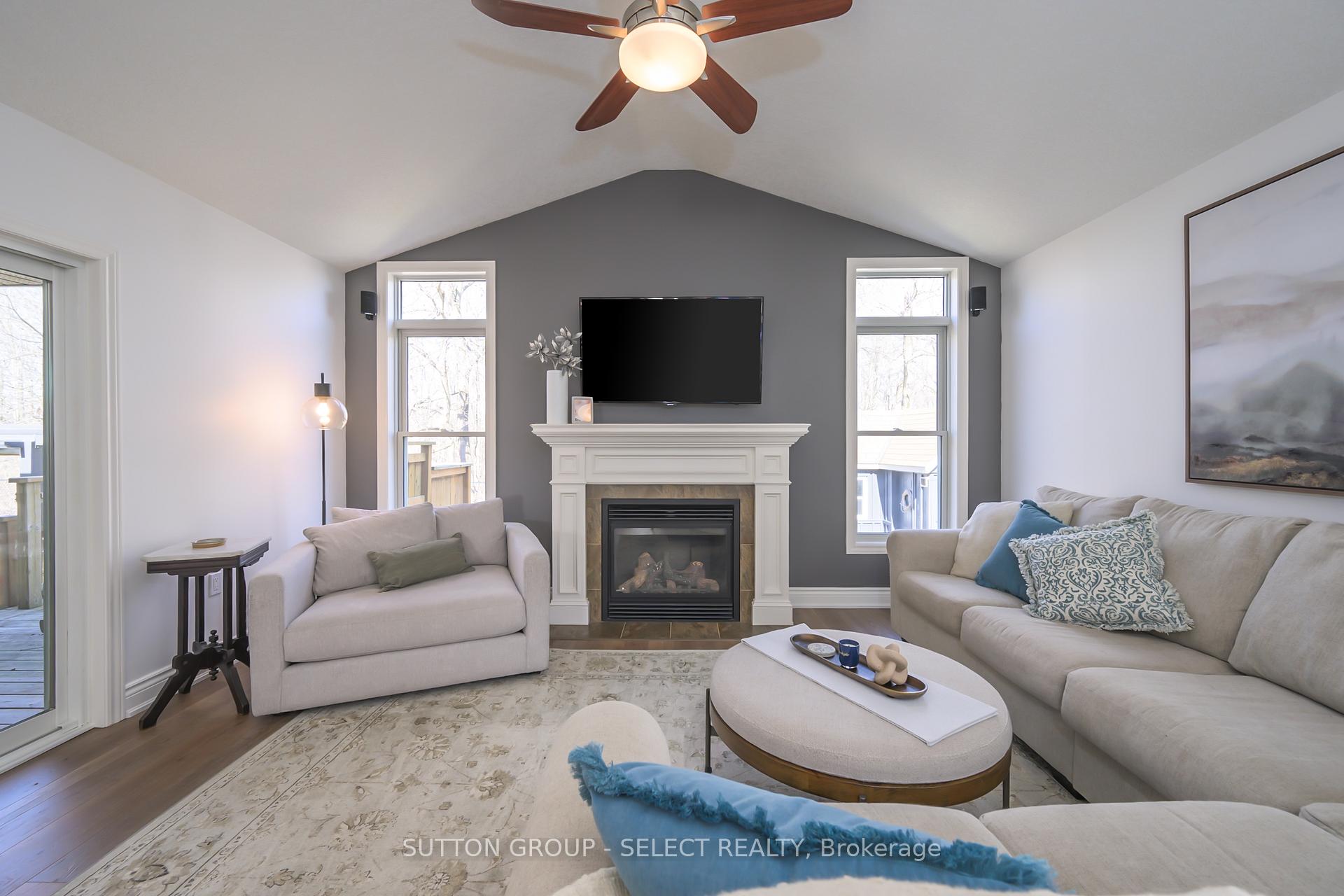 Photo 12 of 29 Ambleside Drive, St. Thomas — HOMEH