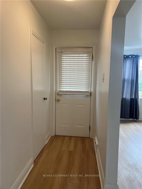Photo 3 of Unit Upper, 12 Ferndale Avenue, St. Catharines, Secord Woods — HOMEH