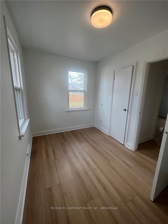 Photo 7 of Unit Upper, 12 Ferndale Avenue, St. Catharines, Secord Woods — HOMEH