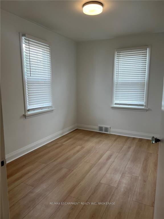Photo 9 of Unit Upper, 12 Ferndale Avenue, St. Catharines, Secord Woods — HOMEH