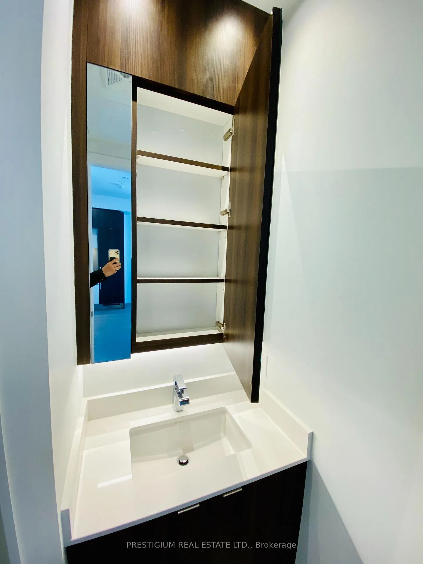 Photo 15 of Unit 219, 1 Edgewater Drive, Toronto, Waterfront Communities — HOMEH