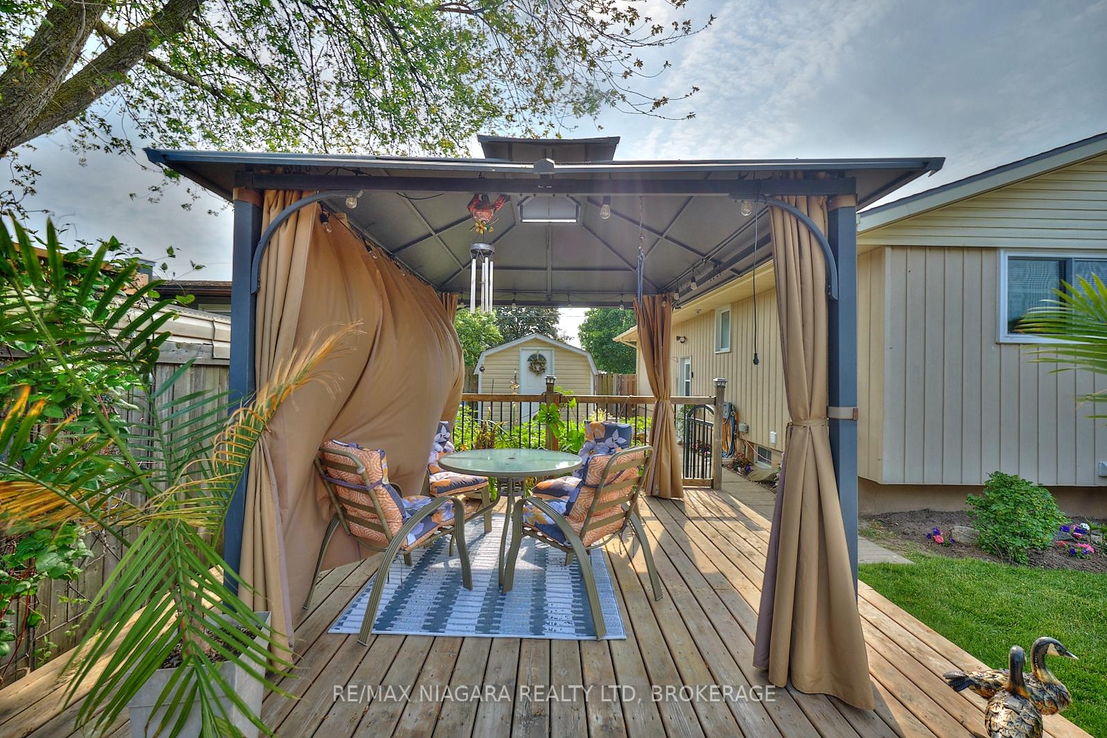 Photo 6 of 23 Huntley Crescent, St. Catharines, Carlton/Bunting — HOMEH