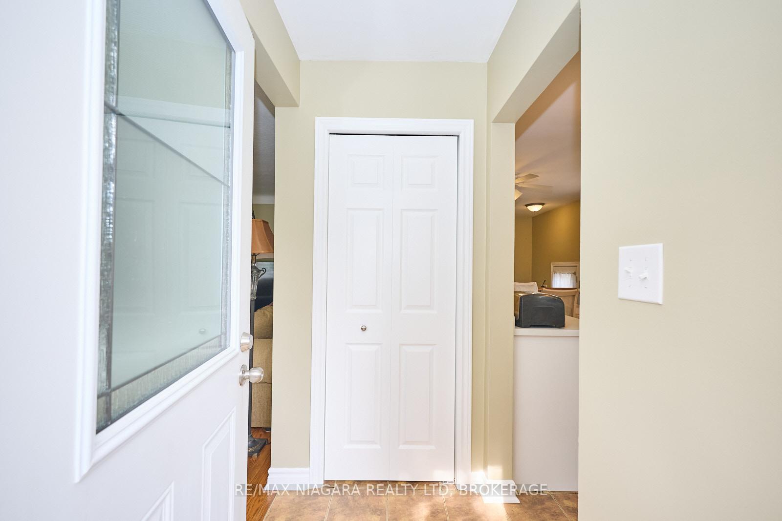 Photo 8 of 23 Huntley Crescent, St. Catharines, Carlton/Bunting — HOMEH