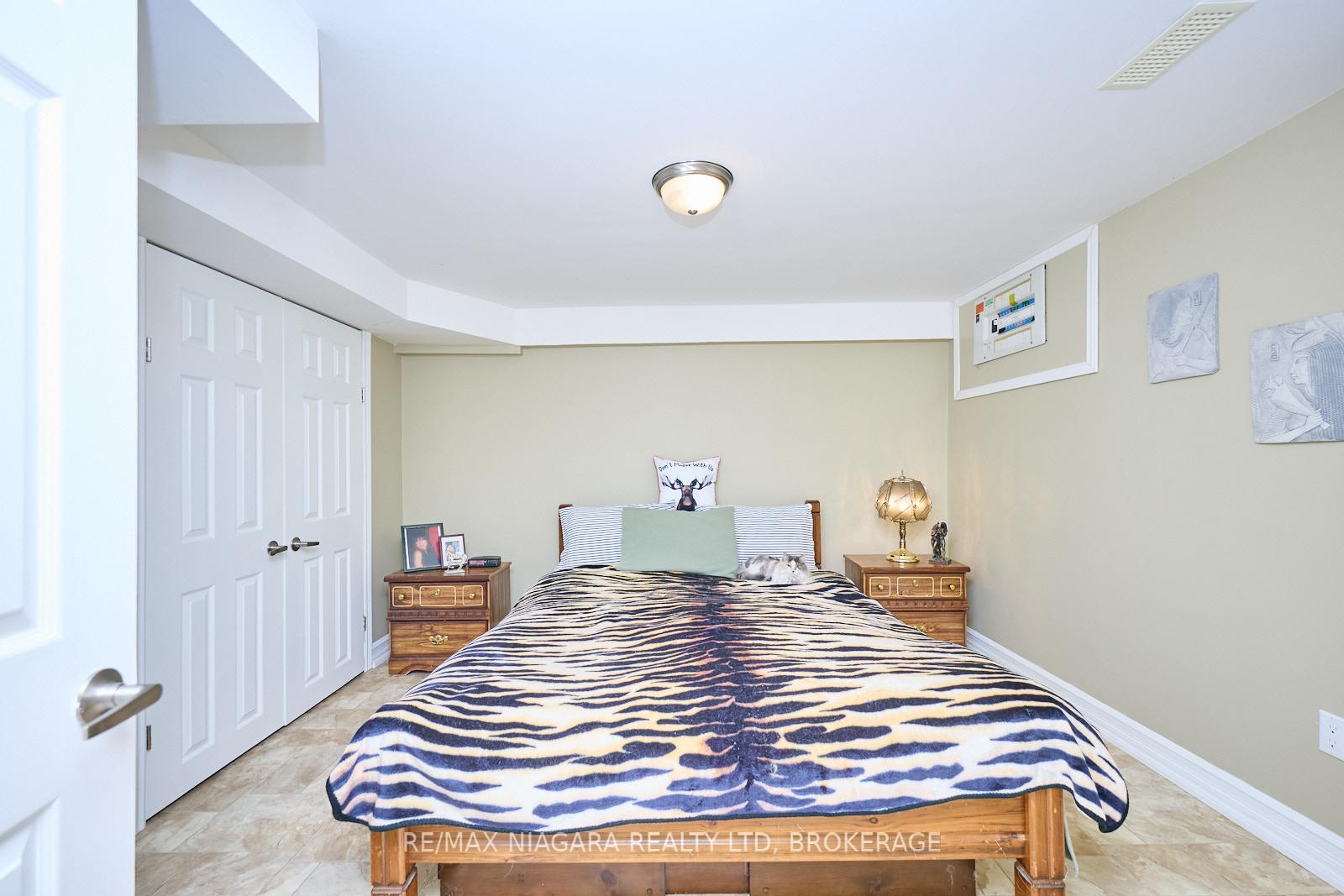 Photo 23 of 23 Huntley Crescent, St. Catharines, Carlton/Bunting — HOMEH