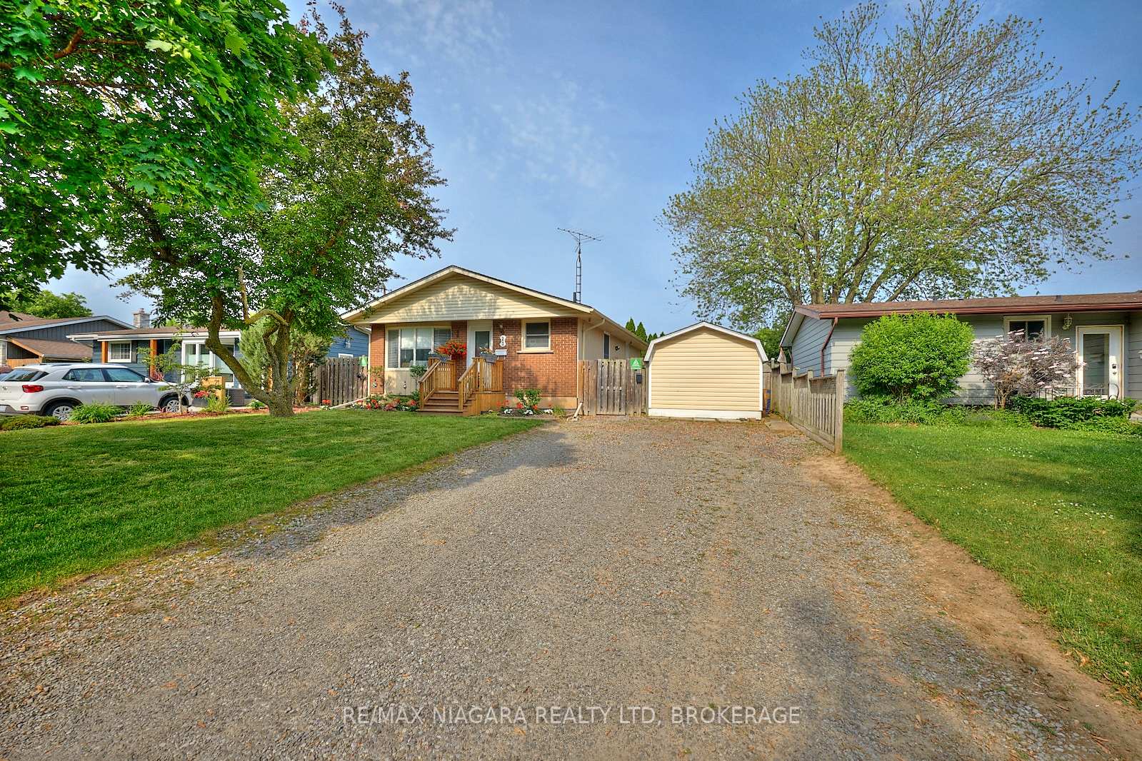 Photo 29 of 23 Huntley Crescent, St. Catharines, Carlton/Bunting — HOMEH