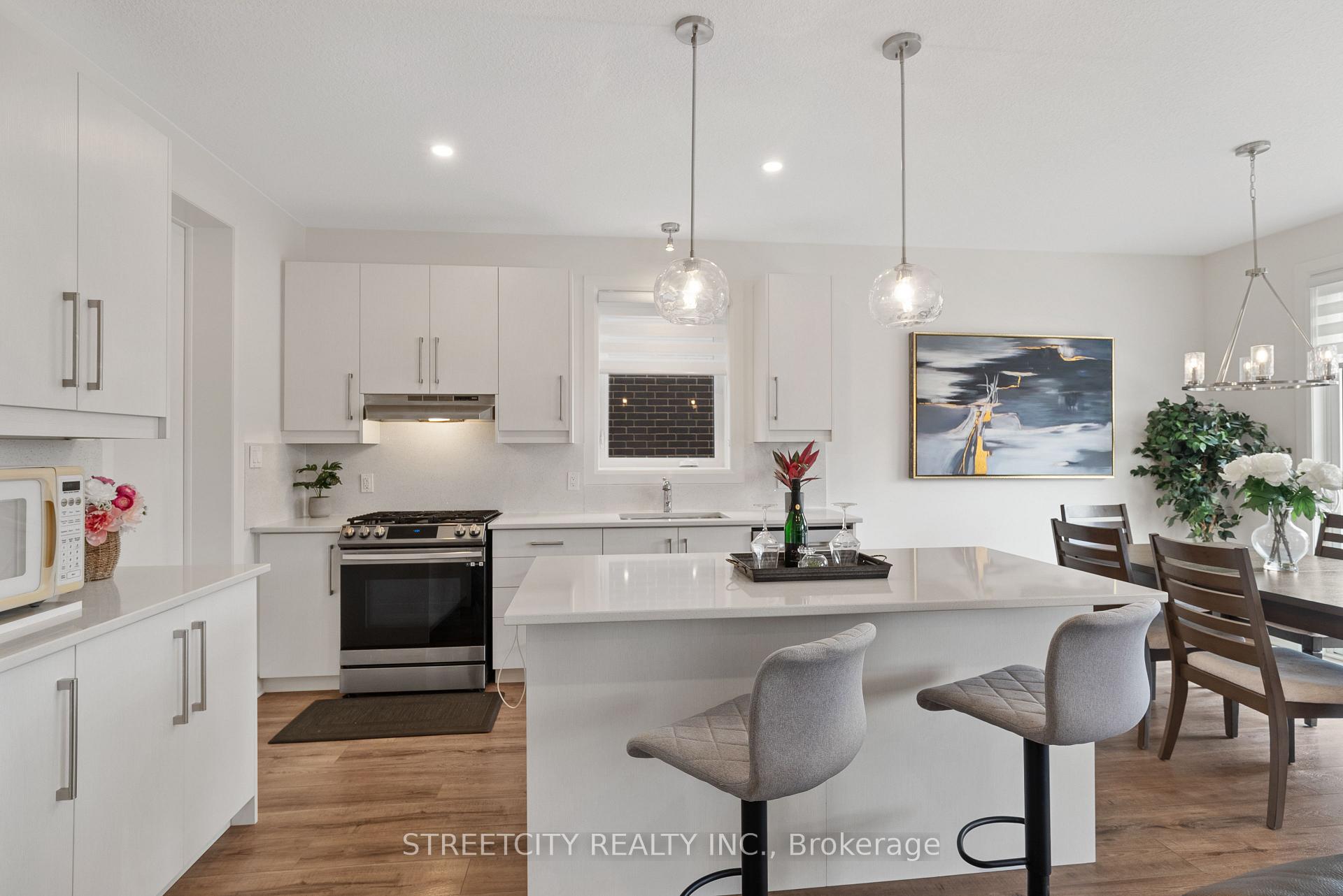 Photo 10 of 8 Welch Court, St. Thomas — HOMEH