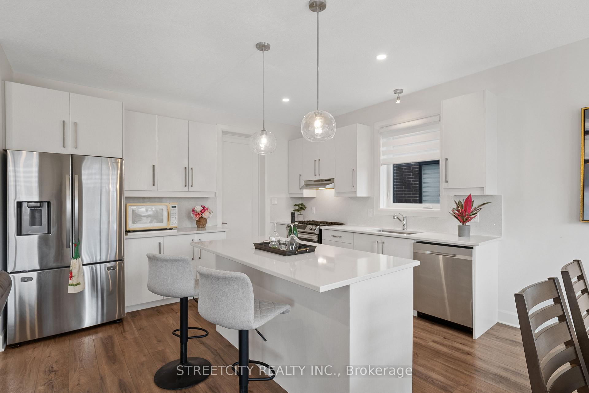 Photo 11 of 8 Welch Court, St. Thomas — HOMEH
