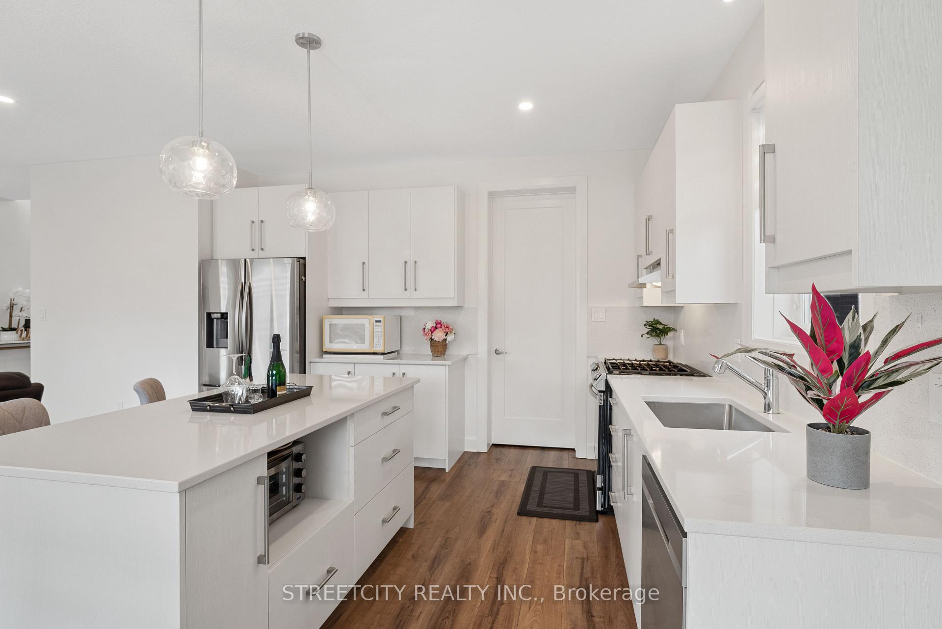 Photo 12 of 8 Welch Court, St. Thomas — HOMEH