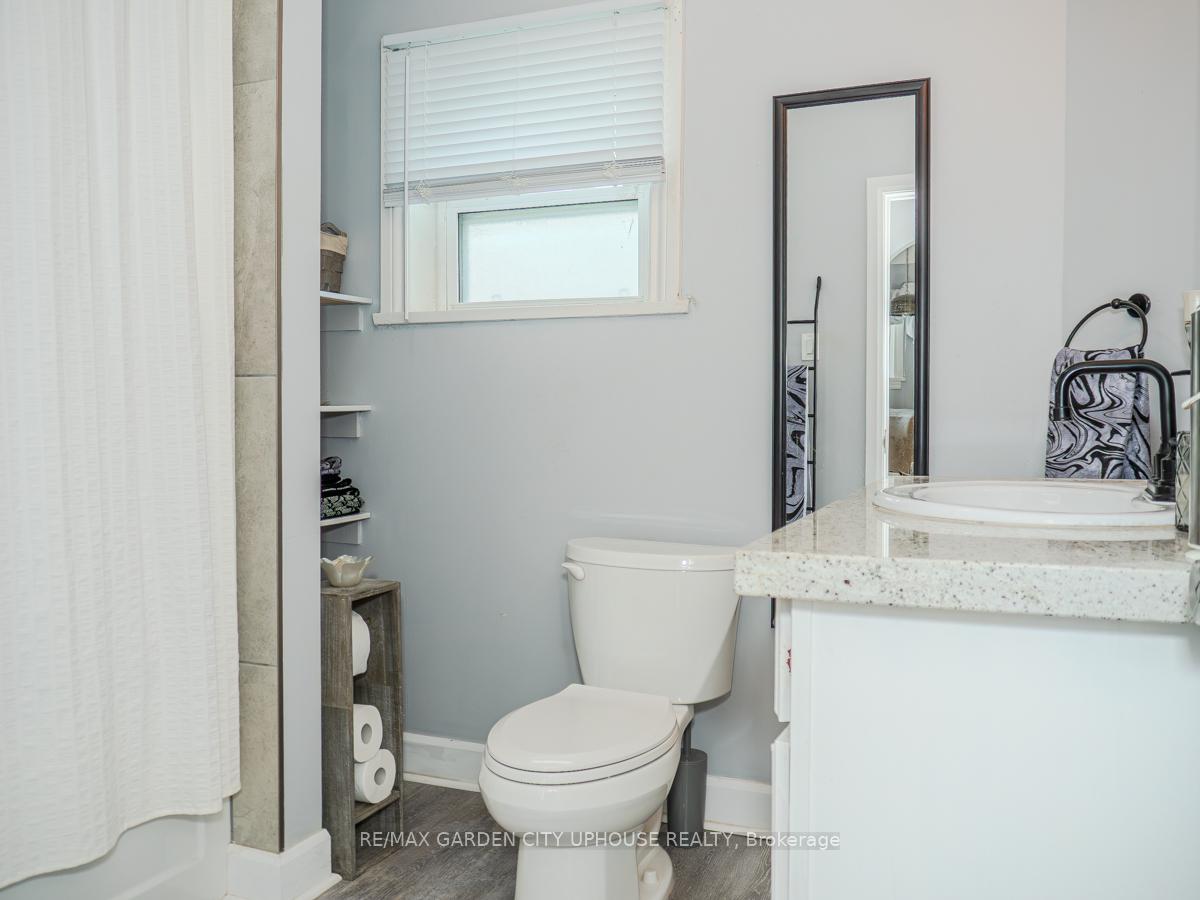 Photo 5 of 99 Pelham Road, St. Catharines, Rykert/Vansickle — HOMEH