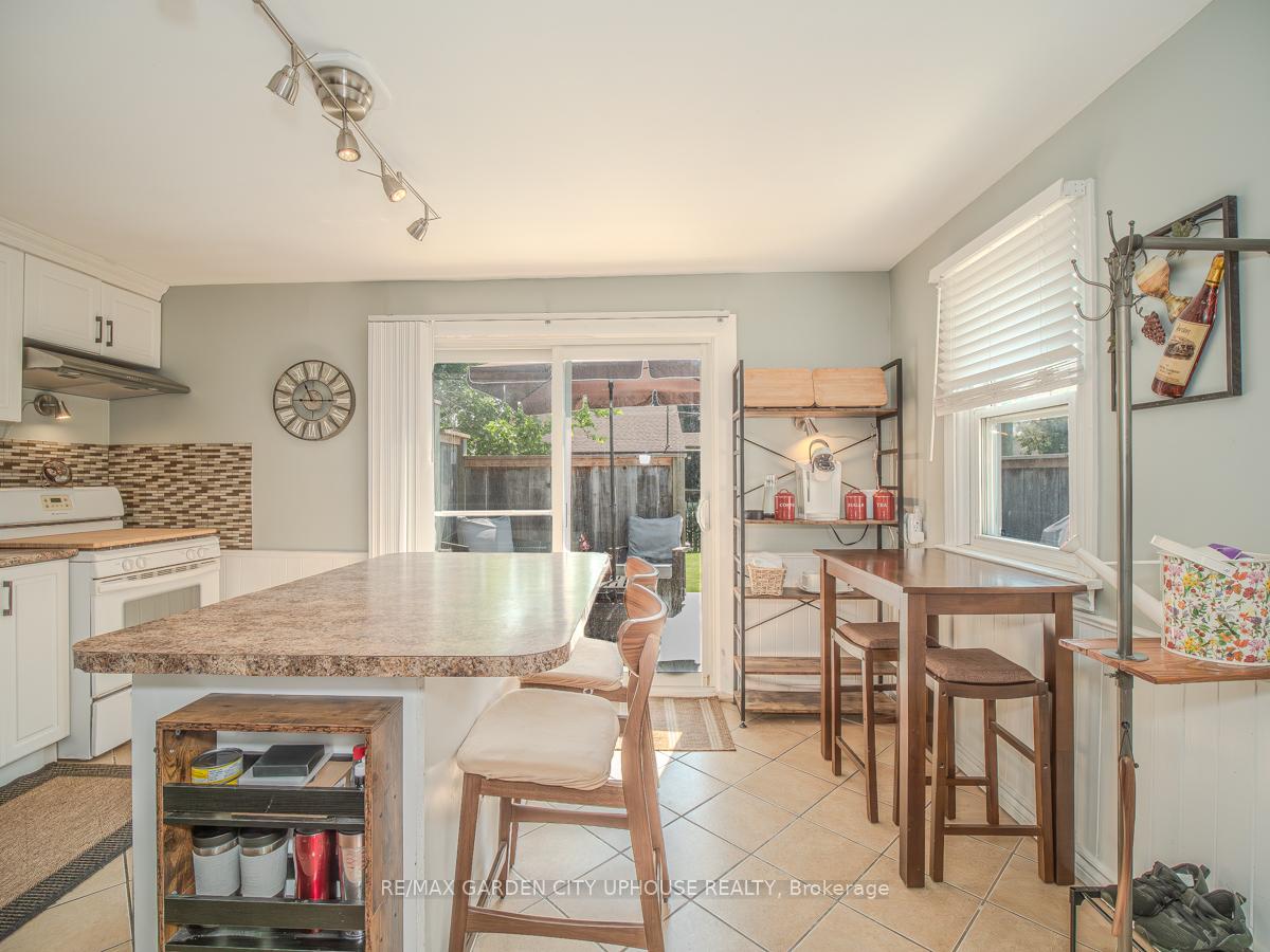 Photo 7 of 99 Pelham Road, St. Catharines, Rykert/Vansickle — HOMEH