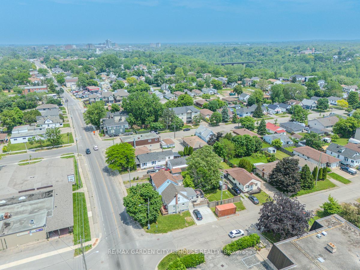 Photo 15 of 99 Pelham Road, St. Catharines, Rykert/Vansickle — HOMEH