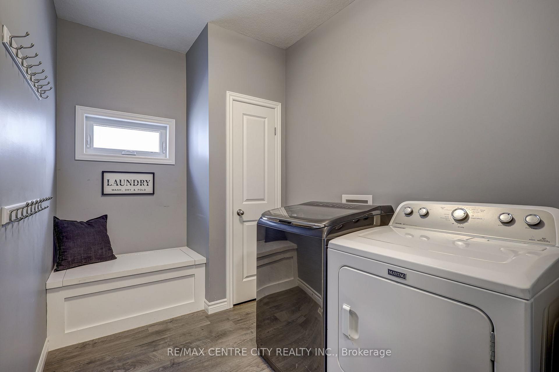 Photo 19 of 35 Blairmont Terrace, St. Thomas — HOMEH