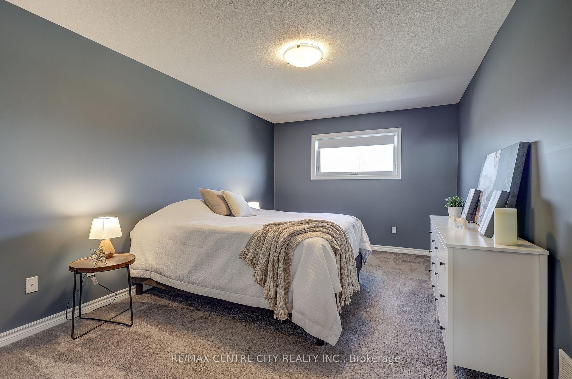 Photo 23 of 35 Blairmont Terrace, St. Thomas — HOMEH