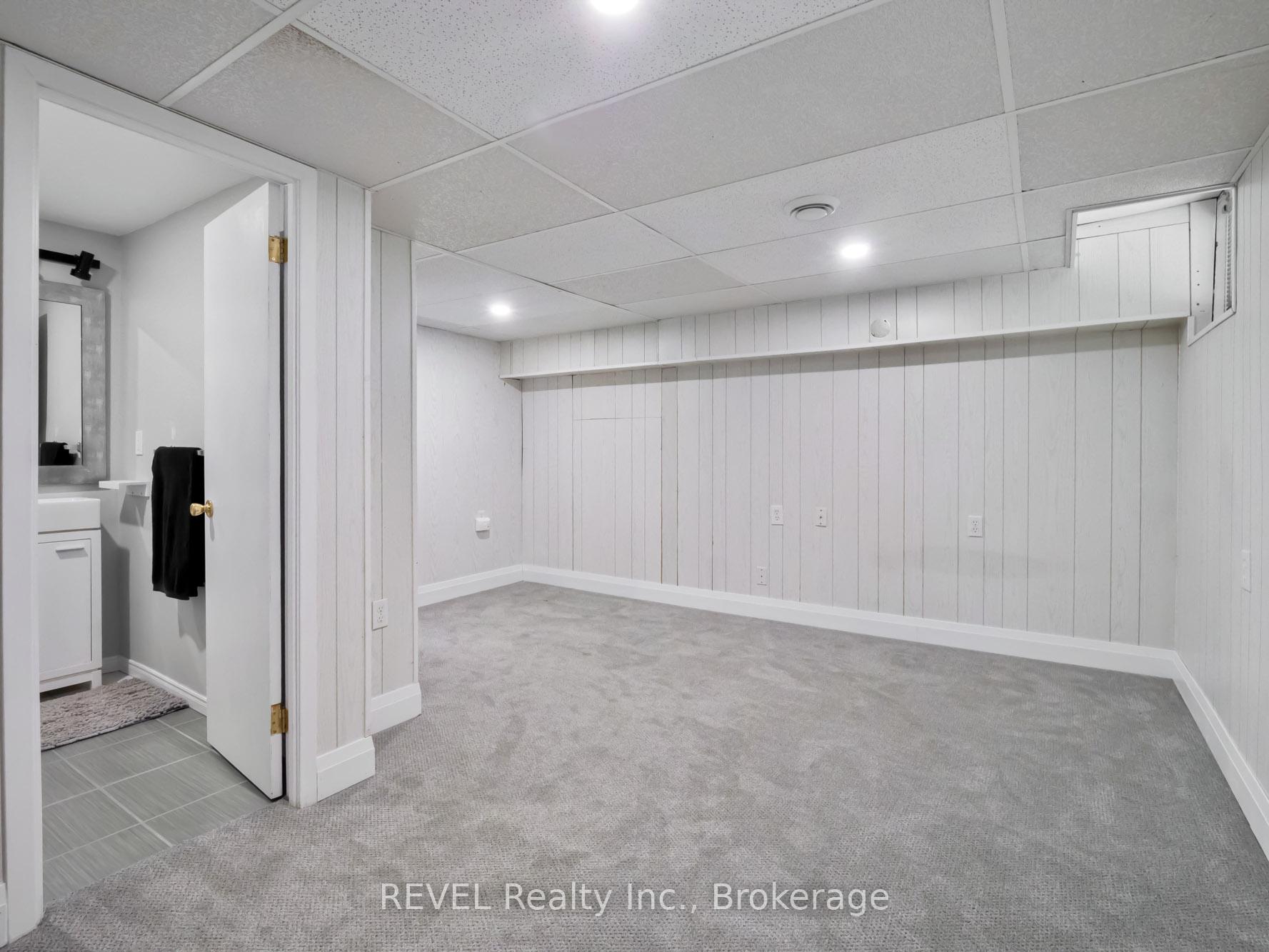 Photo 8 of 15 Hampstead Place, St. Catharines, Haig — HOMEH
