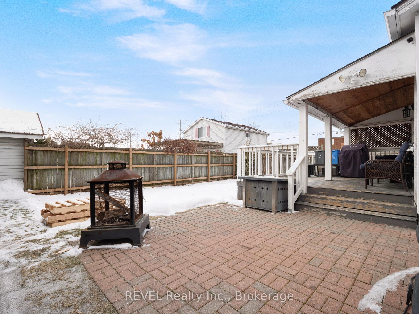 Photo 12 of 15 Hampstead Place, St. Catharines, Haig — HOMEH