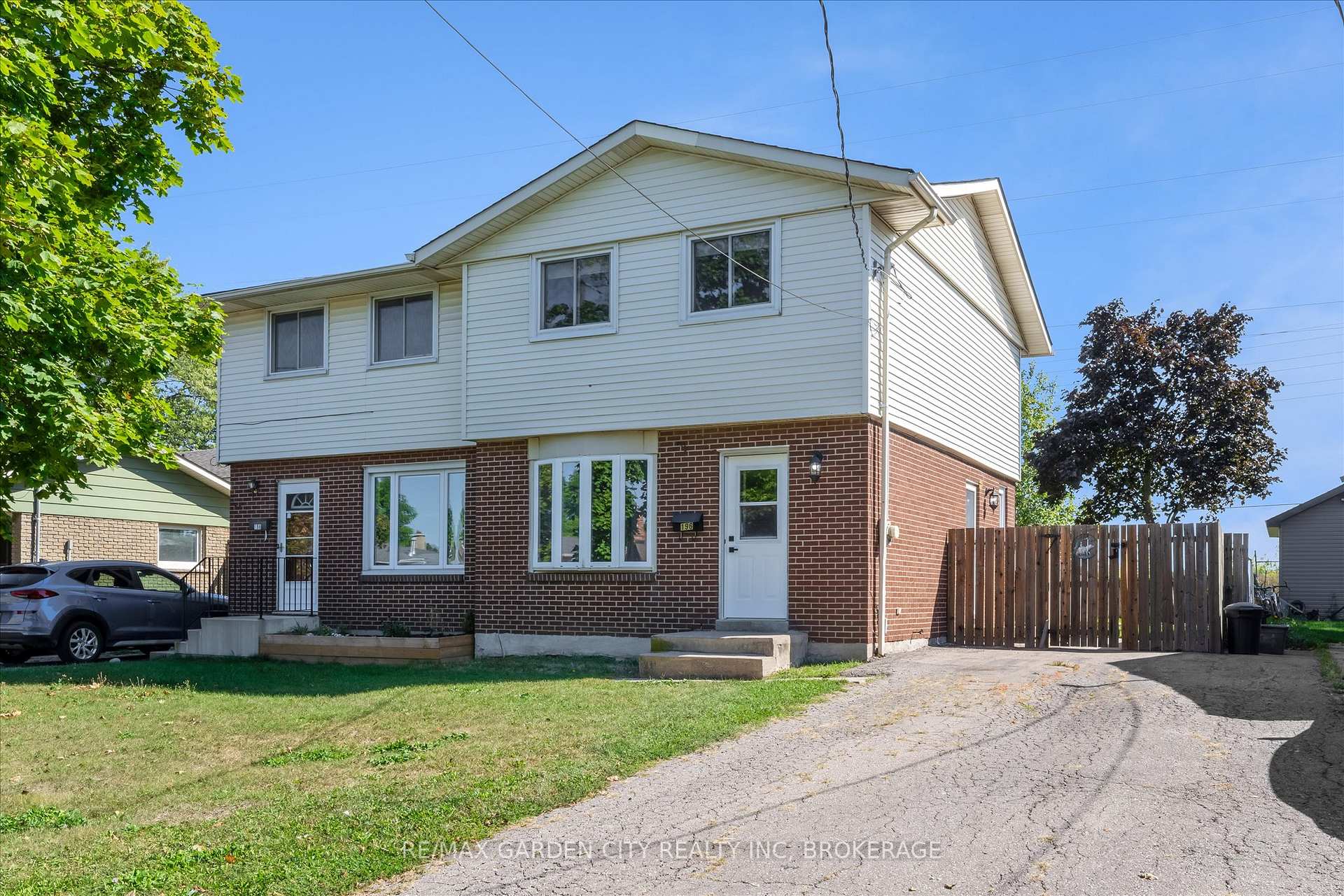 Photo 1 of 196 St Augustine Drive, St. Catharines, Secord Woods — HOMEH