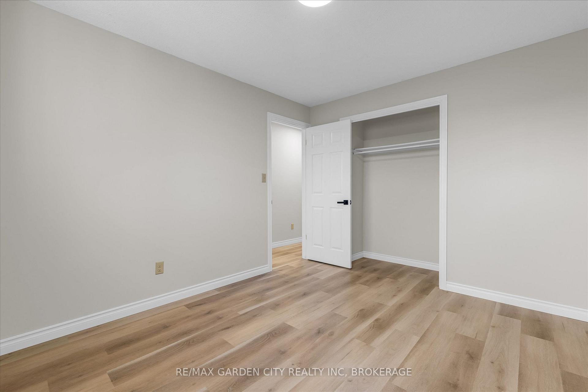 Photo 15 of 196 St Augustine Drive, St. Catharines, Secord Woods — HOMEH
