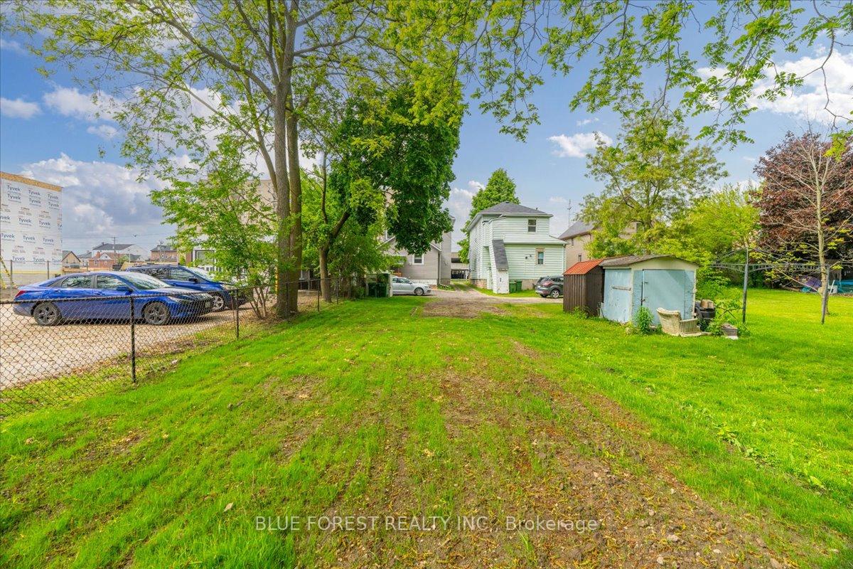 Photo 5 of 122 Centre Street, St. Thomas — HOMEH