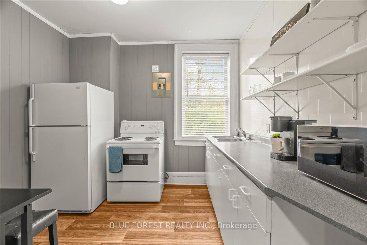 Photo 25 of 122 Centre Street, St. Thomas — HOMEH
