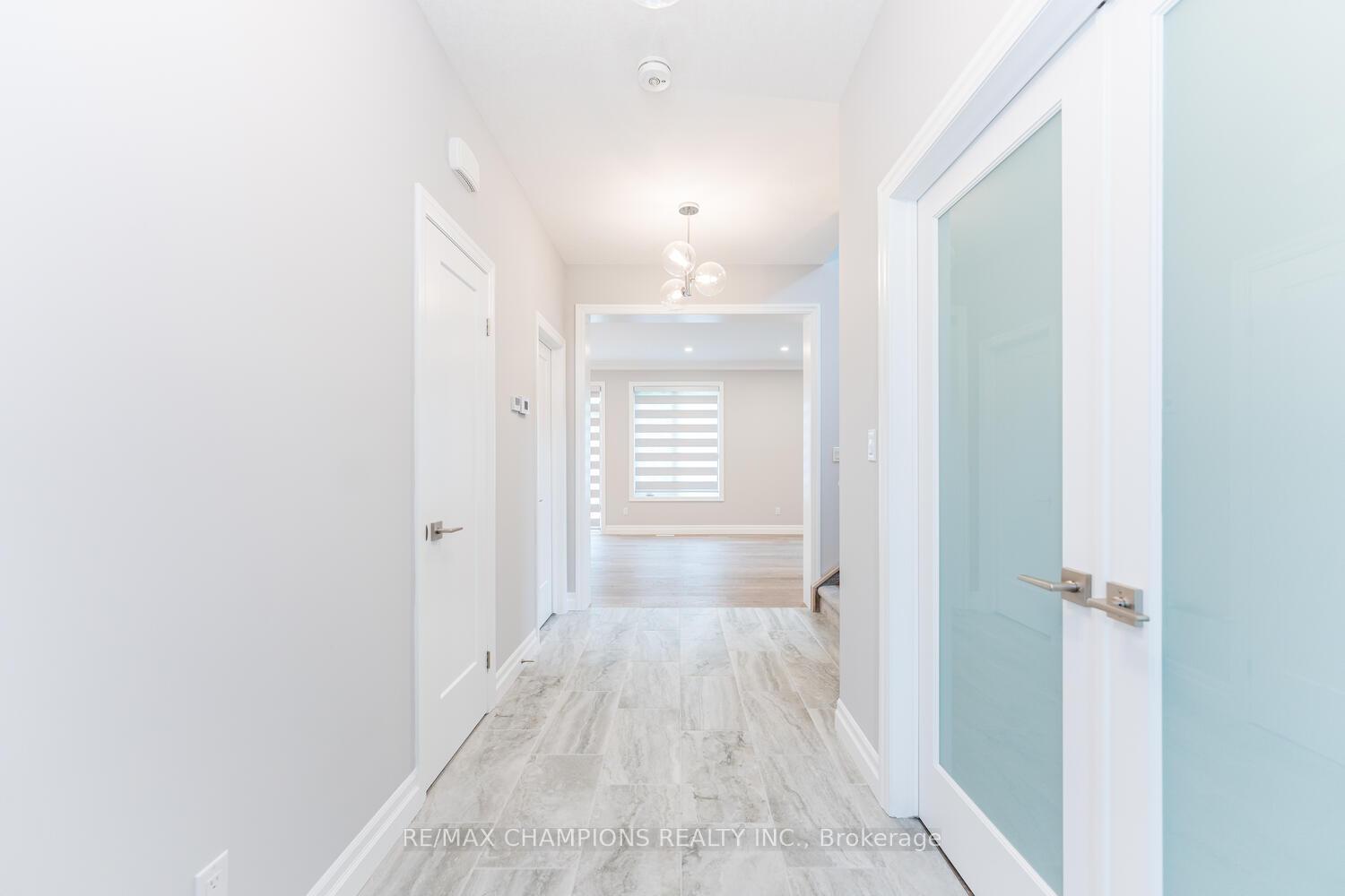 Photo 8 of 42 Acorn Trail, St. Thomas — HOMEH