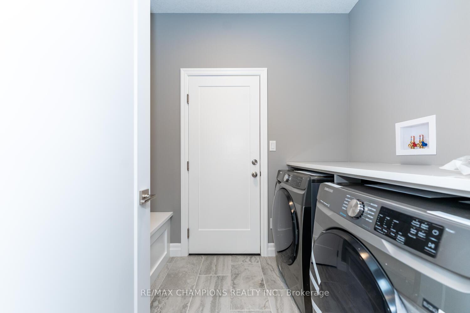 Photo 19 of 42 Acorn Trail, St. Thomas — HOMEH