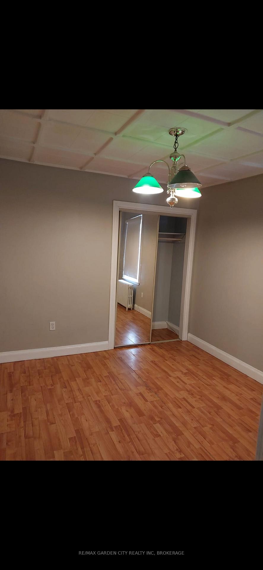 Photo 6 of Unit MAIN, 13 Kingsway Crescent, St. Catharines, Fairview — HOMEH
