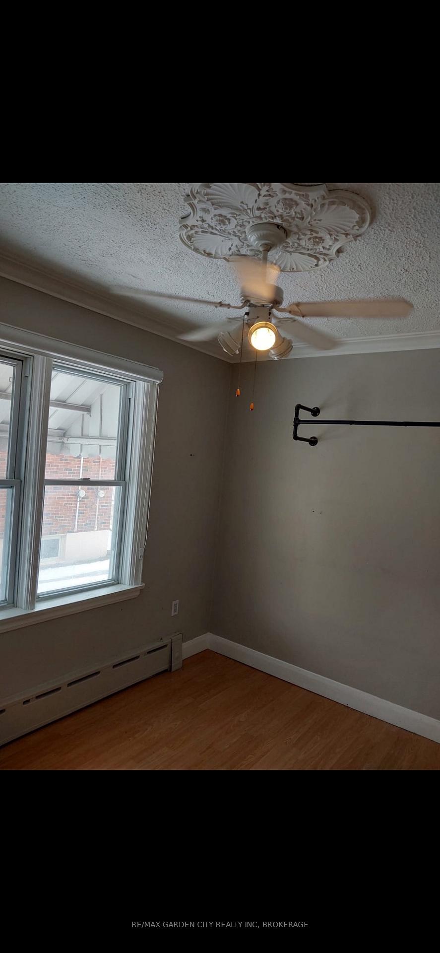 Photo 10 of Unit MAIN, 13 Kingsway Crescent, St. Catharines, Fairview — HOMEH