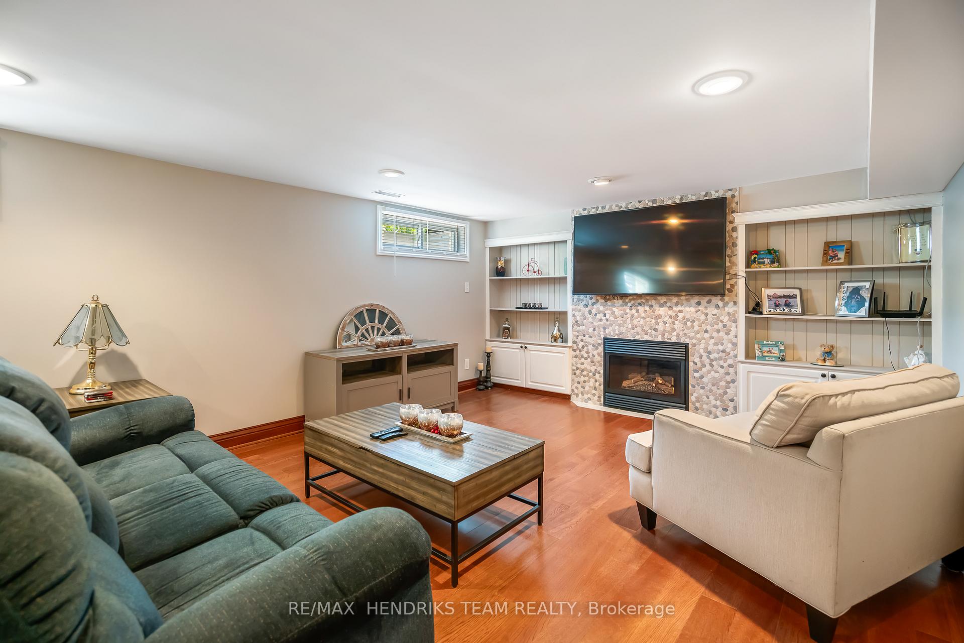 Photo 23 of 7 Kamla Drive, St. Catharines, Vine/Linwell — HOMEH