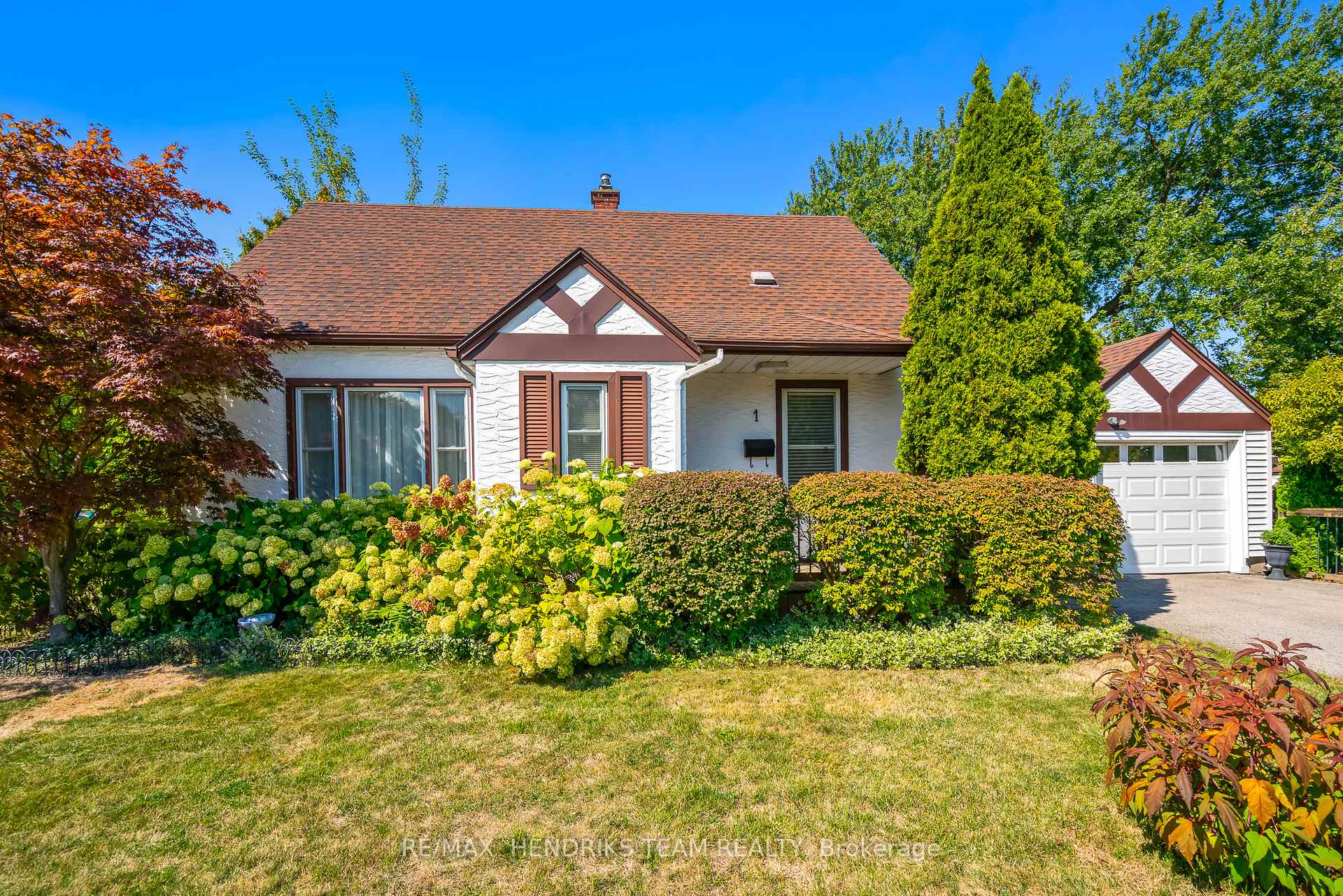 Photo 1 of 1 Walker Avenue, St. Catharines, Vine/Linwell — HOMEH