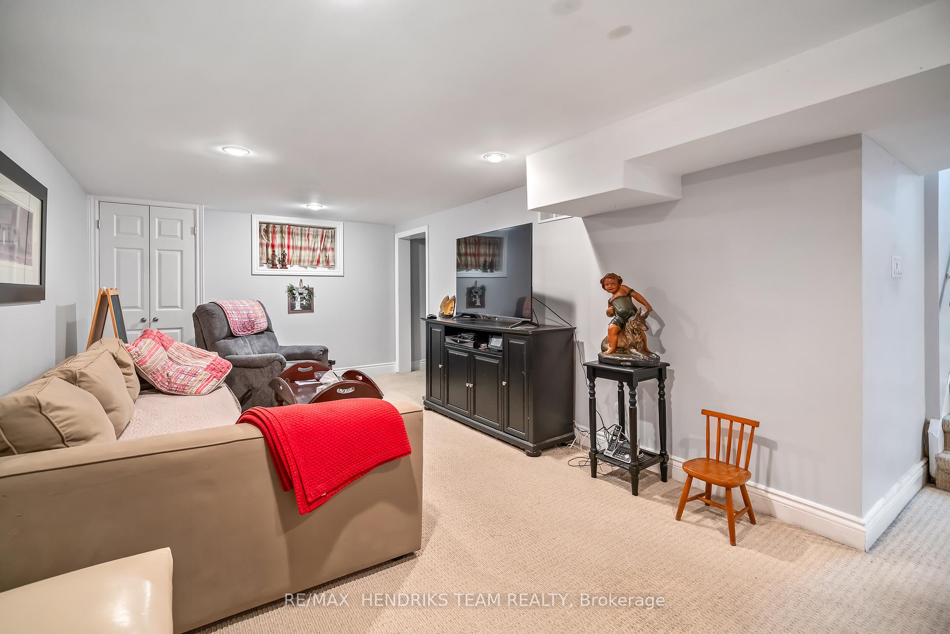 Photo 21 of 1 Walker Avenue, St. Catharines, Vine/Linwell — HOMEH