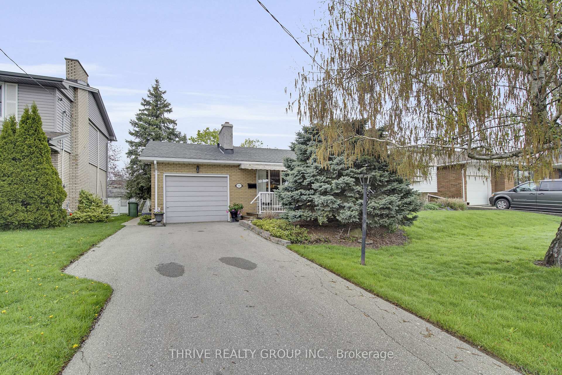 Photo 3 of 194 Chestnut Street, St. Thomas — HOMEH