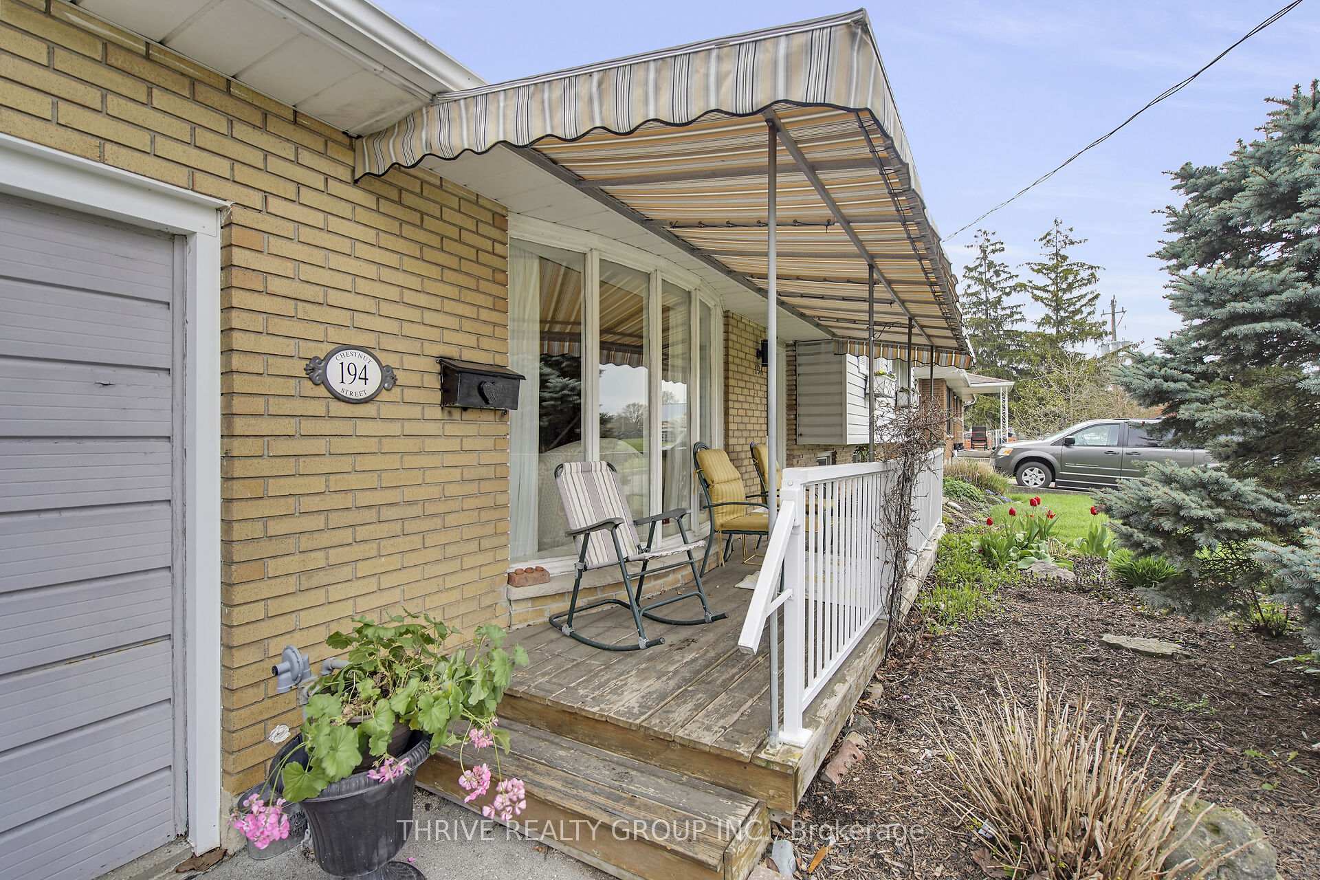 Photo 5 of 194 Chestnut Street, St. Thomas — HOMEH