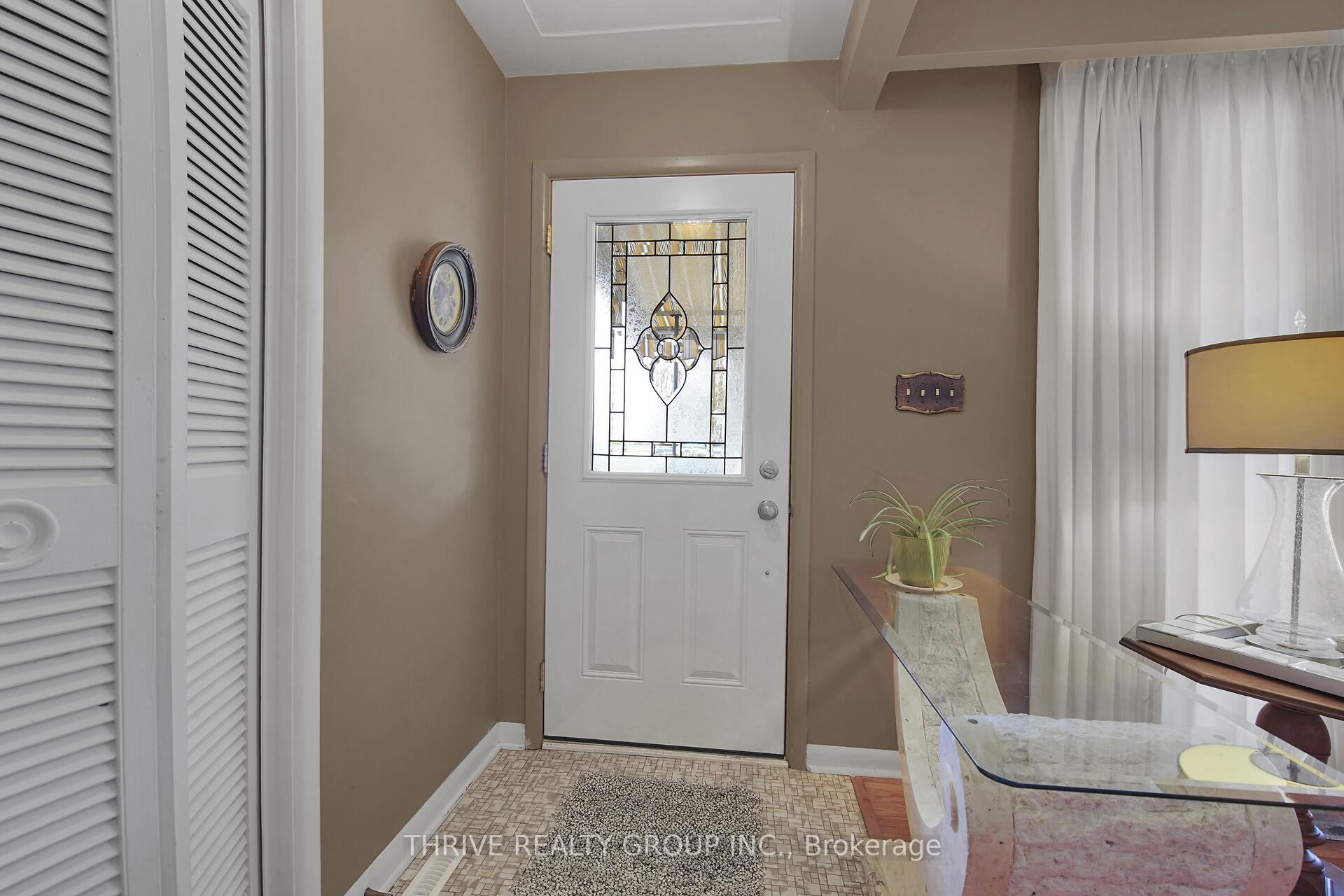 Photo 7 of 194 Chestnut Street, St. Thomas — HOMEH