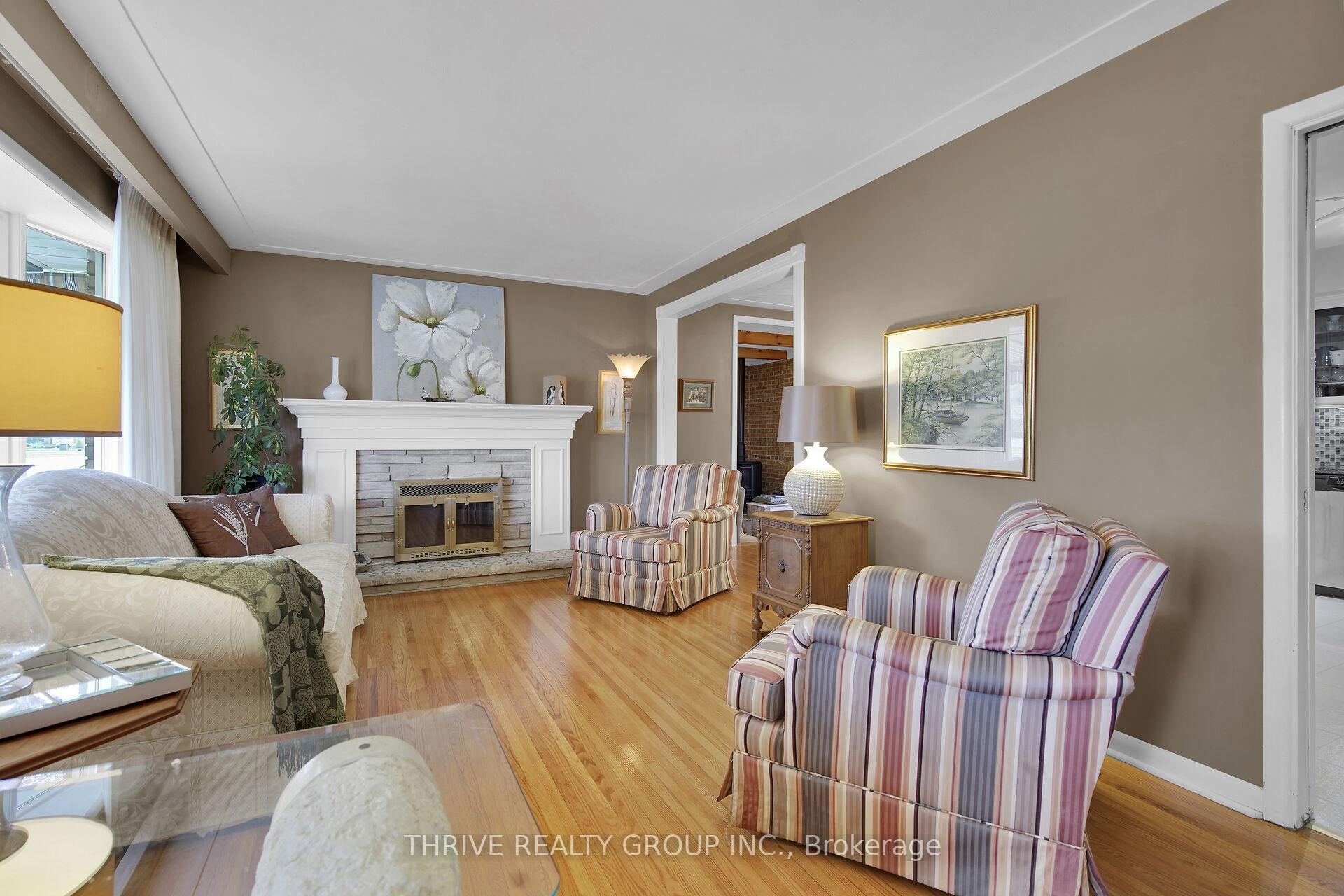 Photo 8 of 194 Chestnut Street, St. Thomas — HOMEH