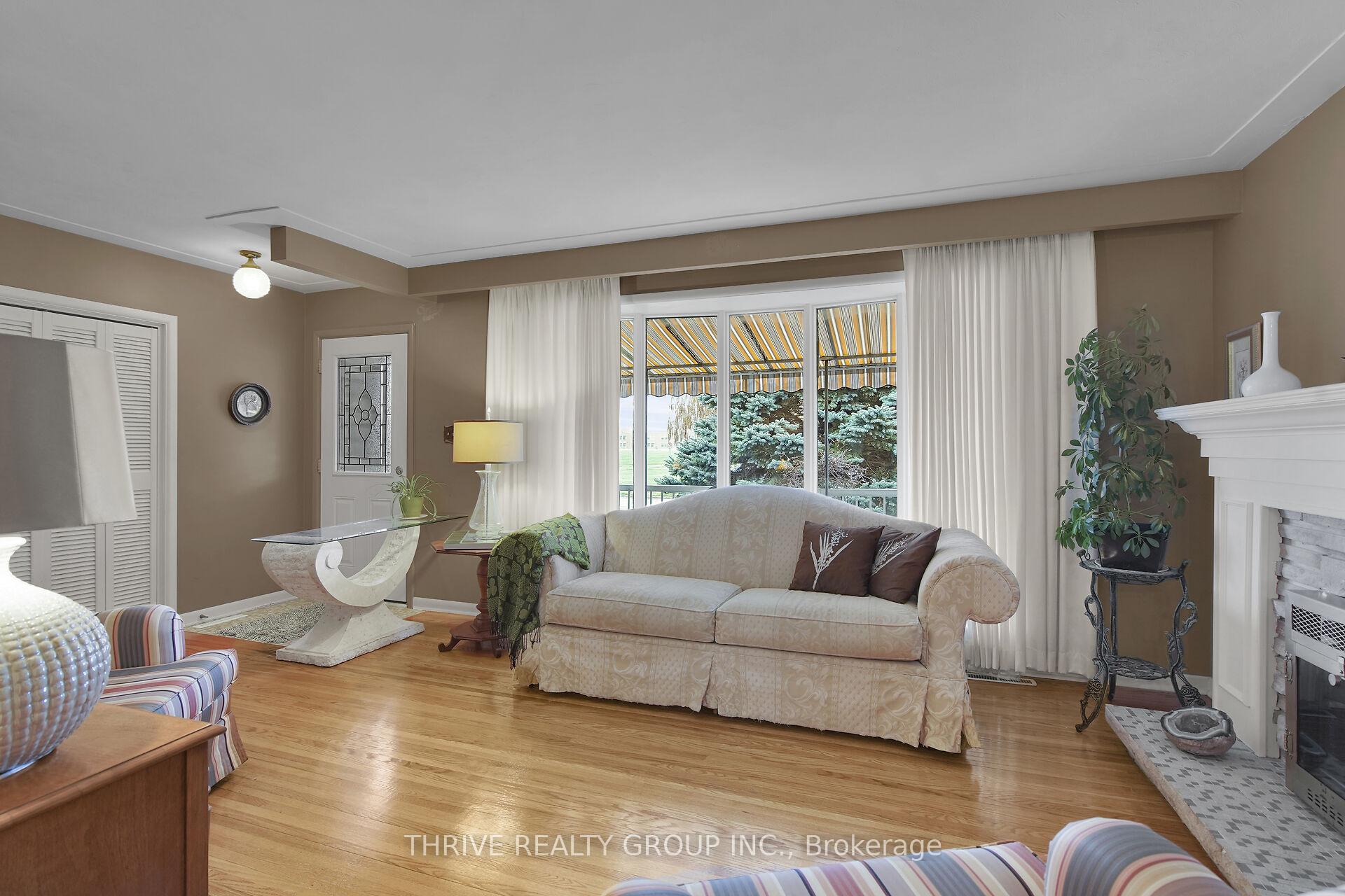 Photo 10 of 194 Chestnut Street, St. Thomas — HOMEH