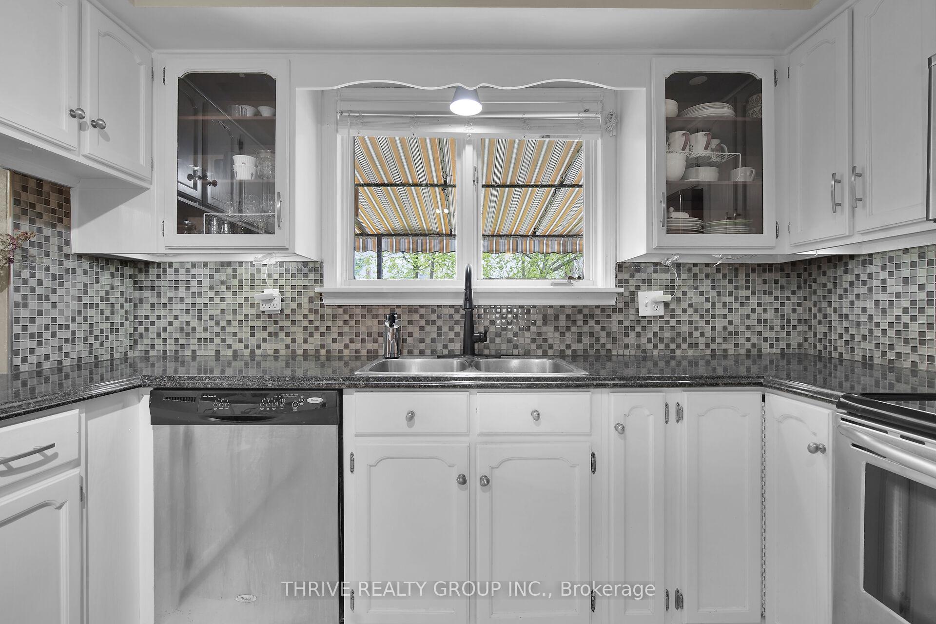 Photo 14 of 194 Chestnut Street, St. Thomas — HOMEH