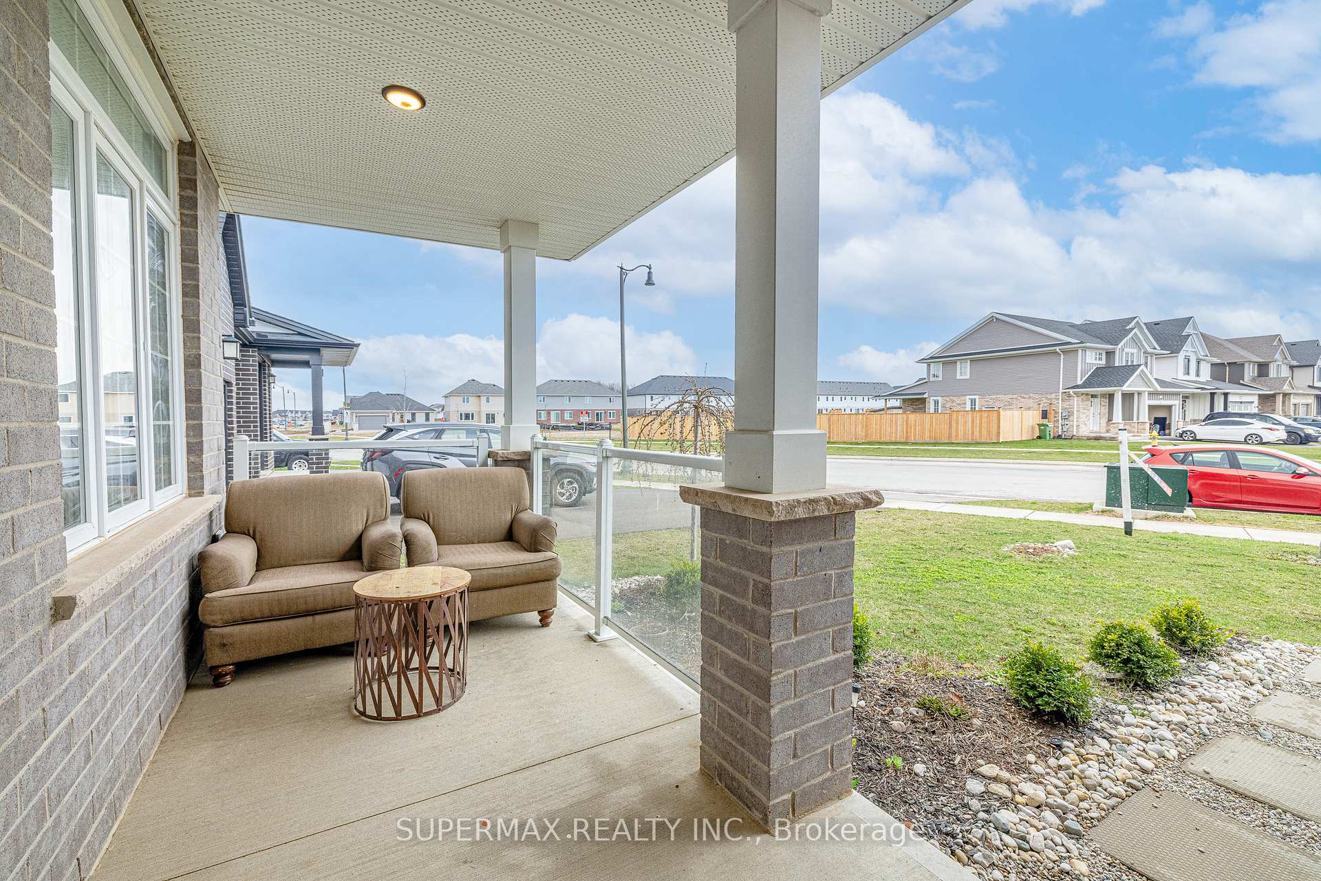 Photo 7 of 121 Renaissance Drive, St. Thomas — HOMEH