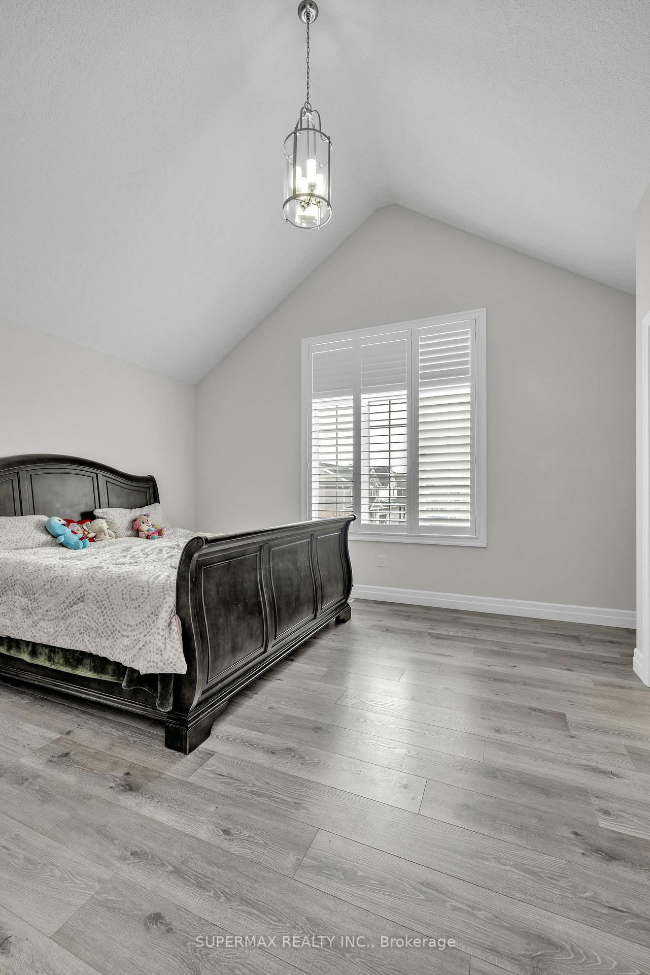 Photo 23 of 121 Renaissance Drive, St. Thomas — HOMEH