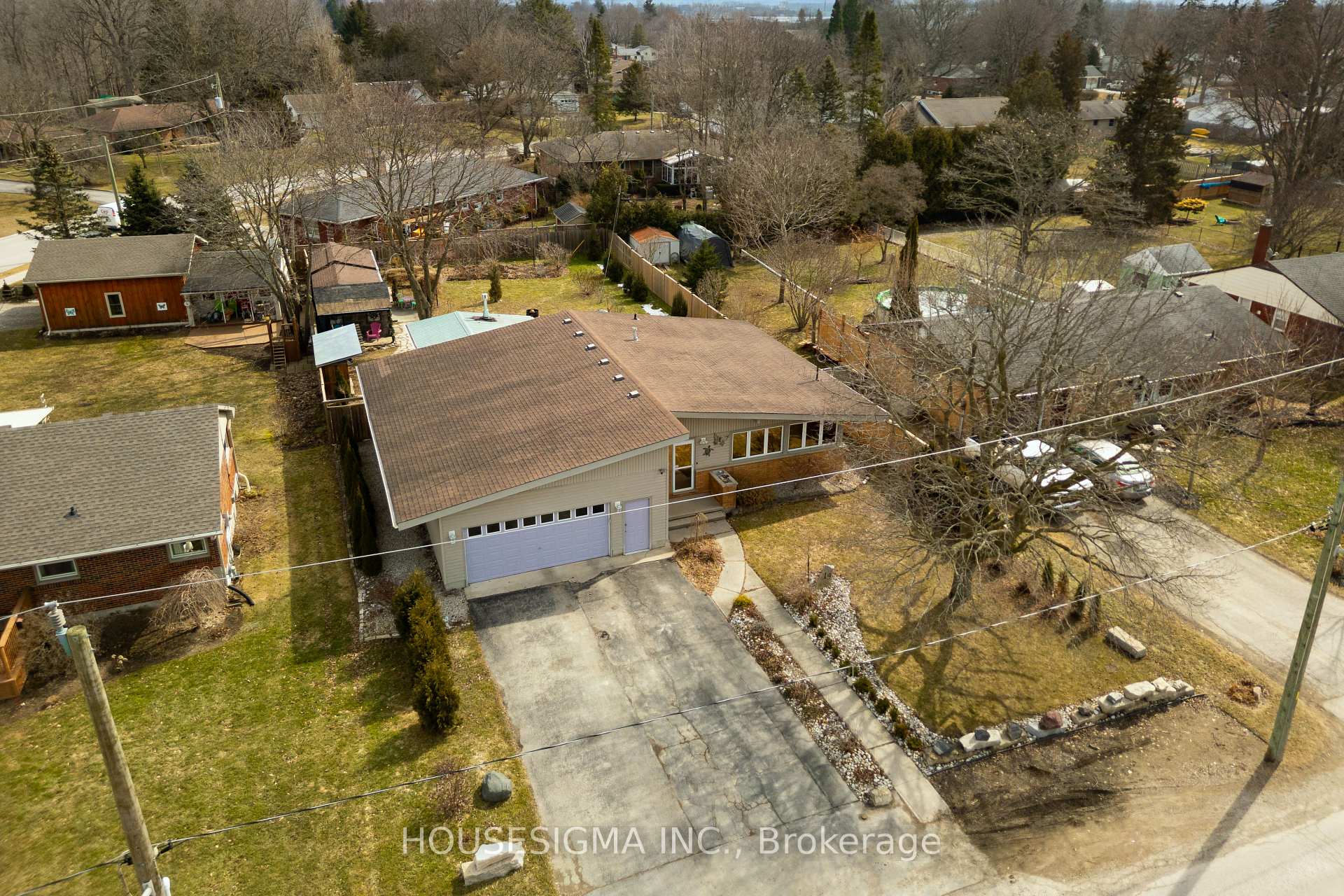 Photo 2 of 19 Dalewood Drive, St. Thomas — HOMEH