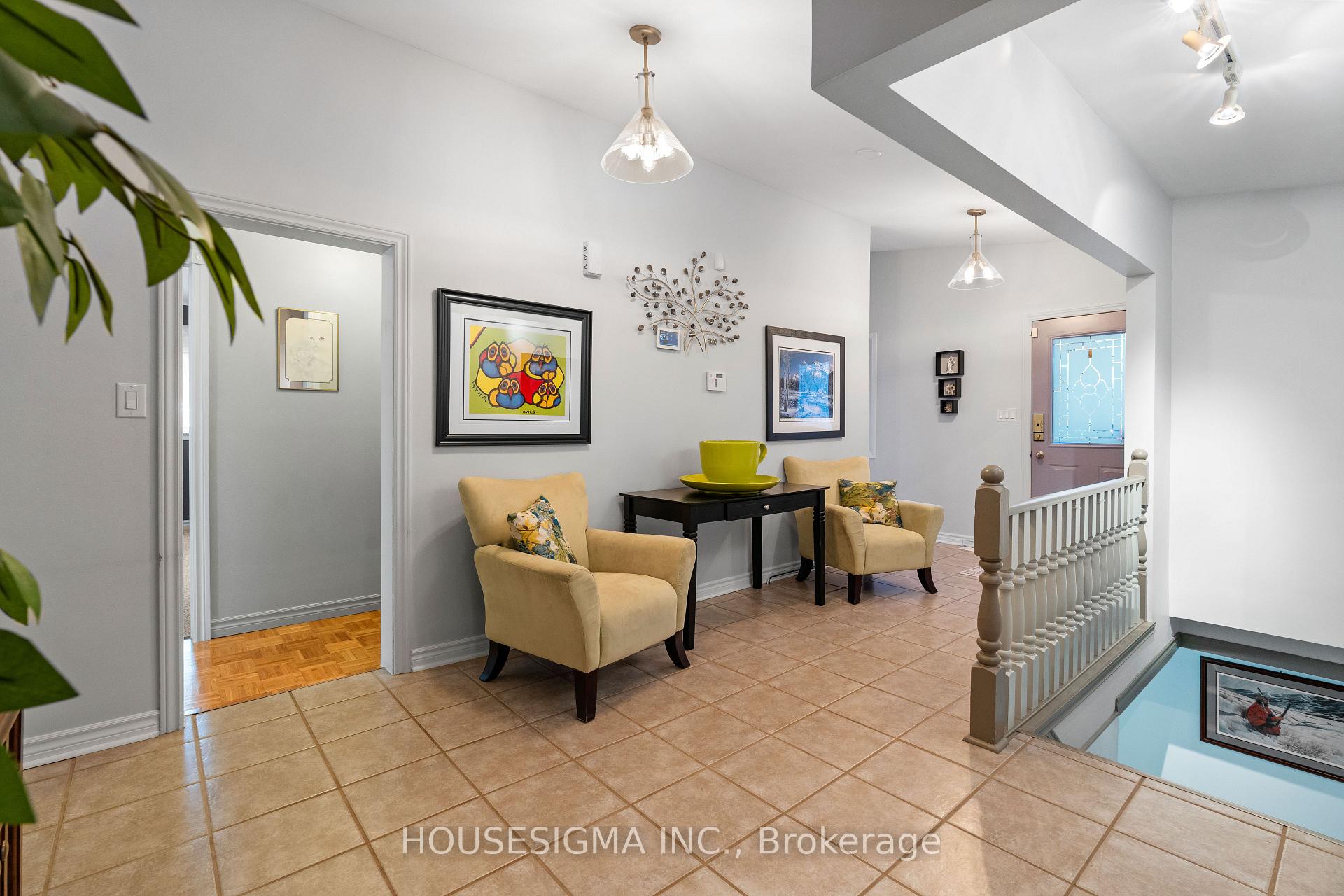 Photo 5 of 19 Dalewood Drive, St. Thomas — HOMEH