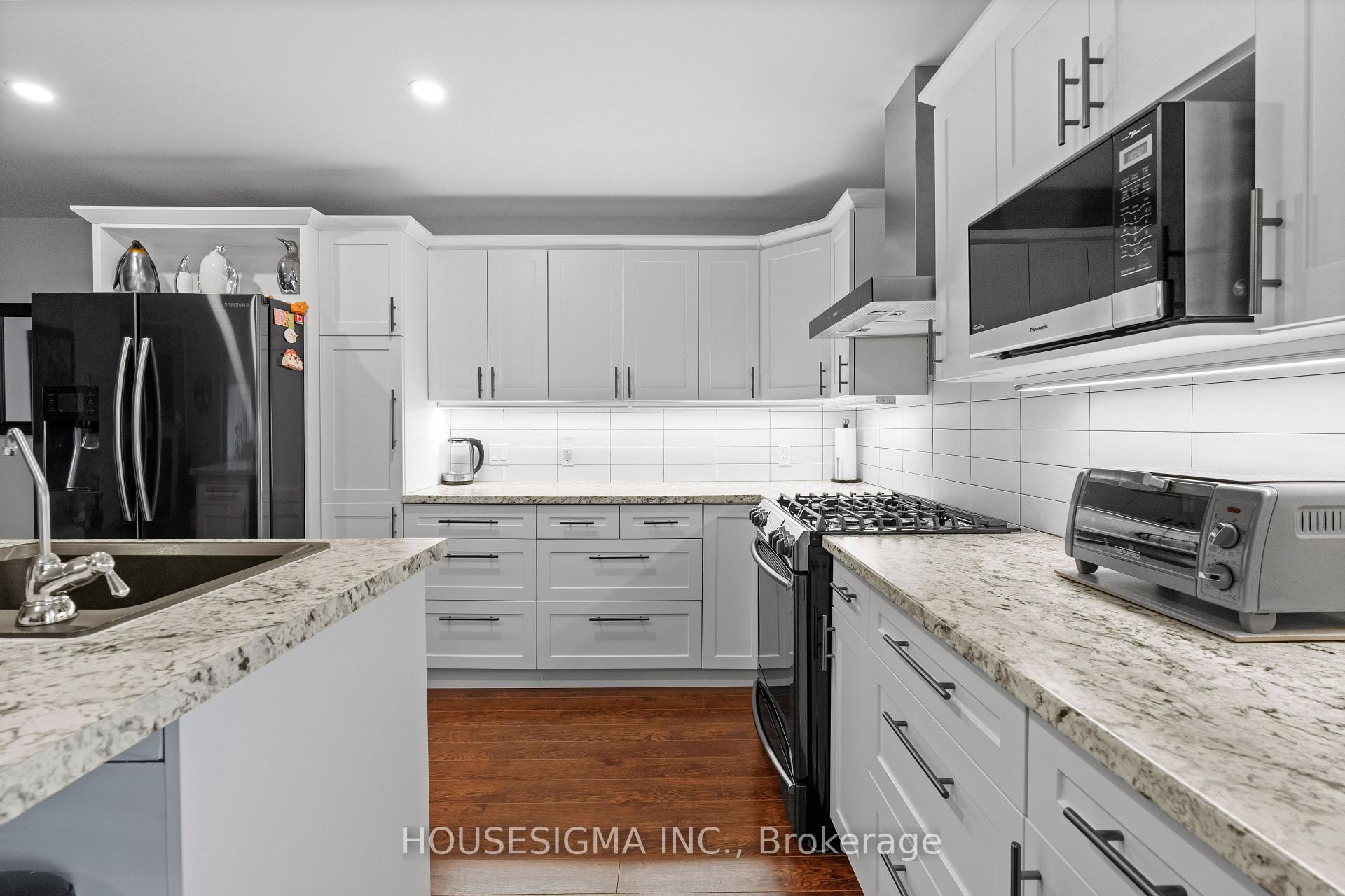 Photo 12 of 19 Dalewood Drive, St. Thomas — HOMEH