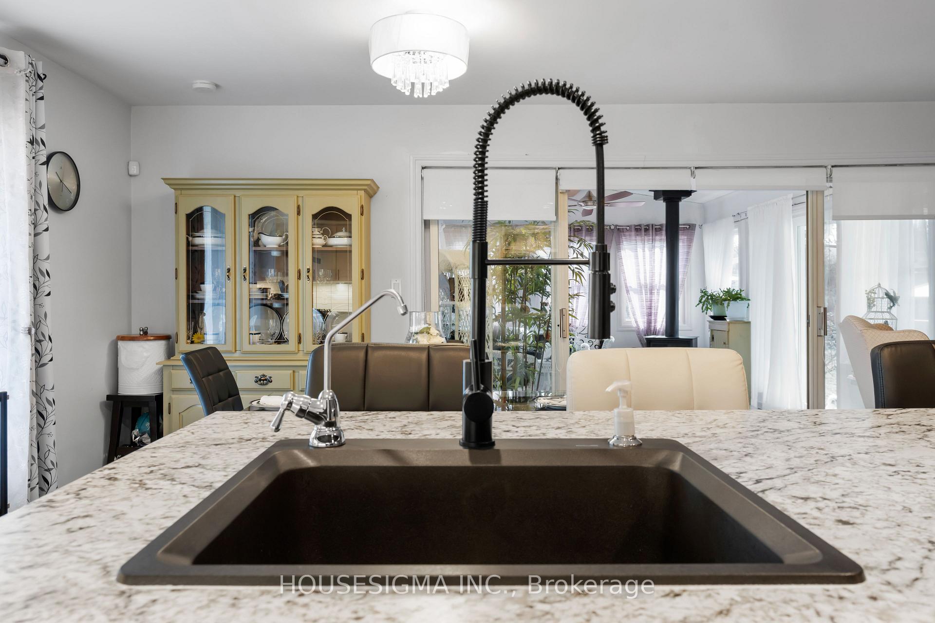 Photo 13 of 19 Dalewood Drive, St. Thomas — HOMEH
