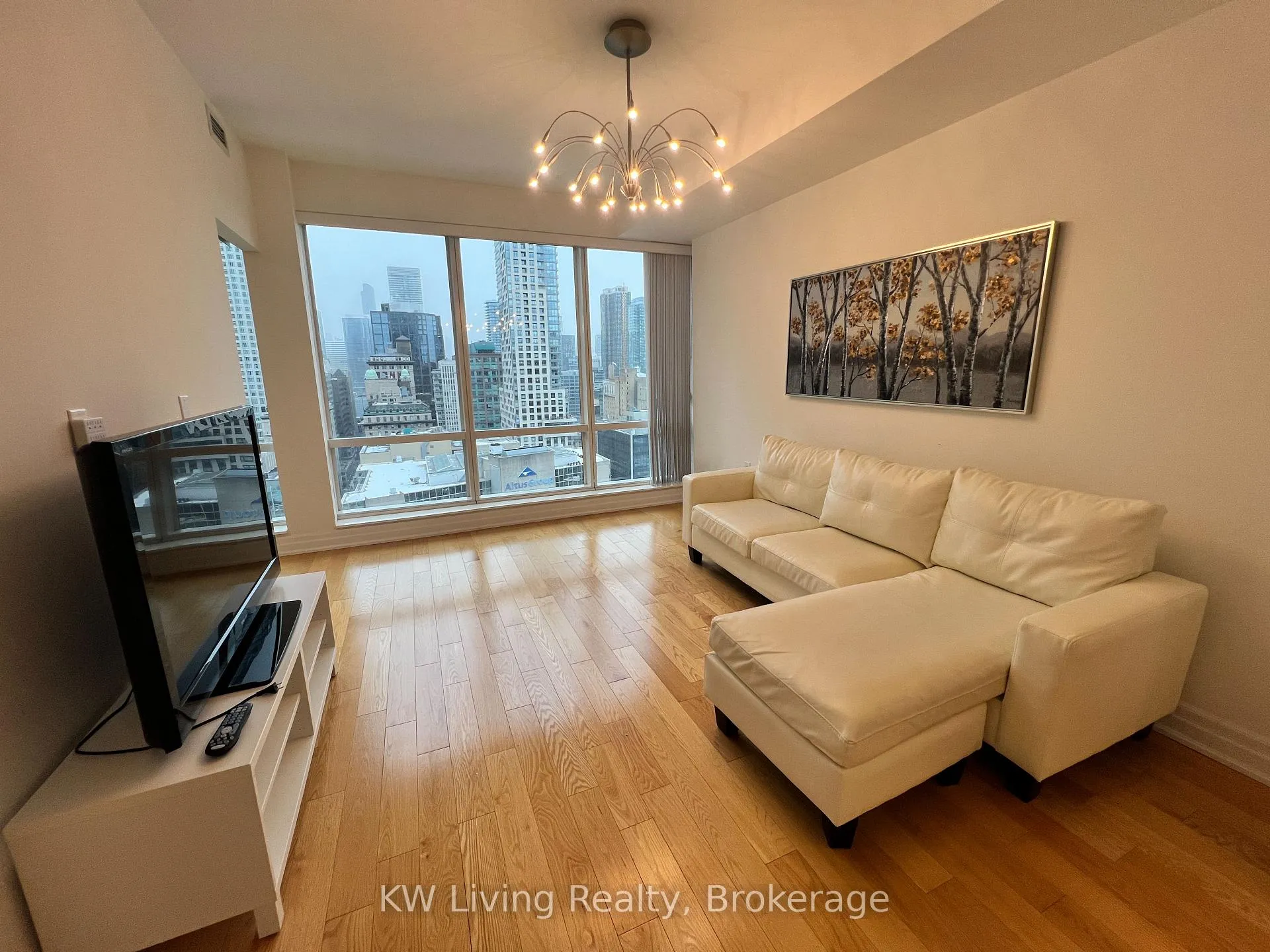 Photo 11 of Unit 2607, 8 The Esplanade, Toronto, Waterfront Communities — HOMEH